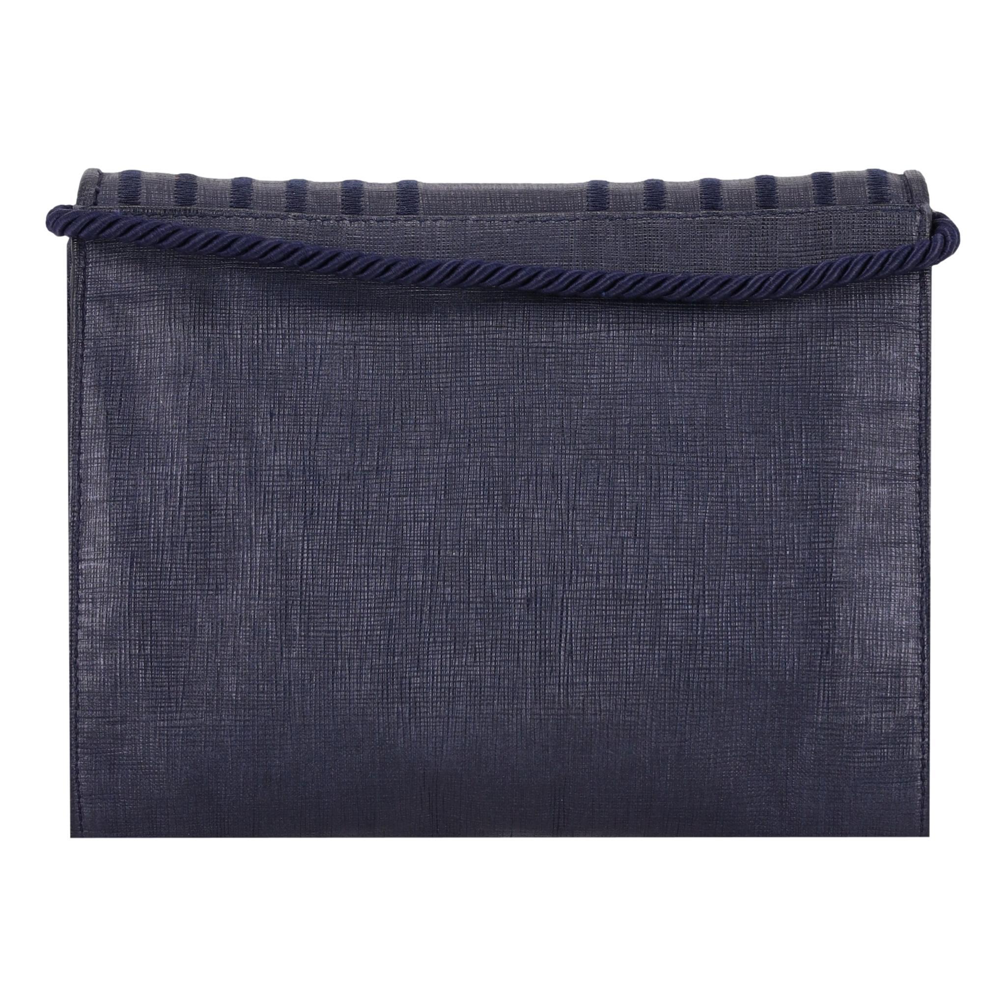 Fendi Vintage Leather Stitch Detail Crossbody/Clutch Bag In Good Condition In London, GB