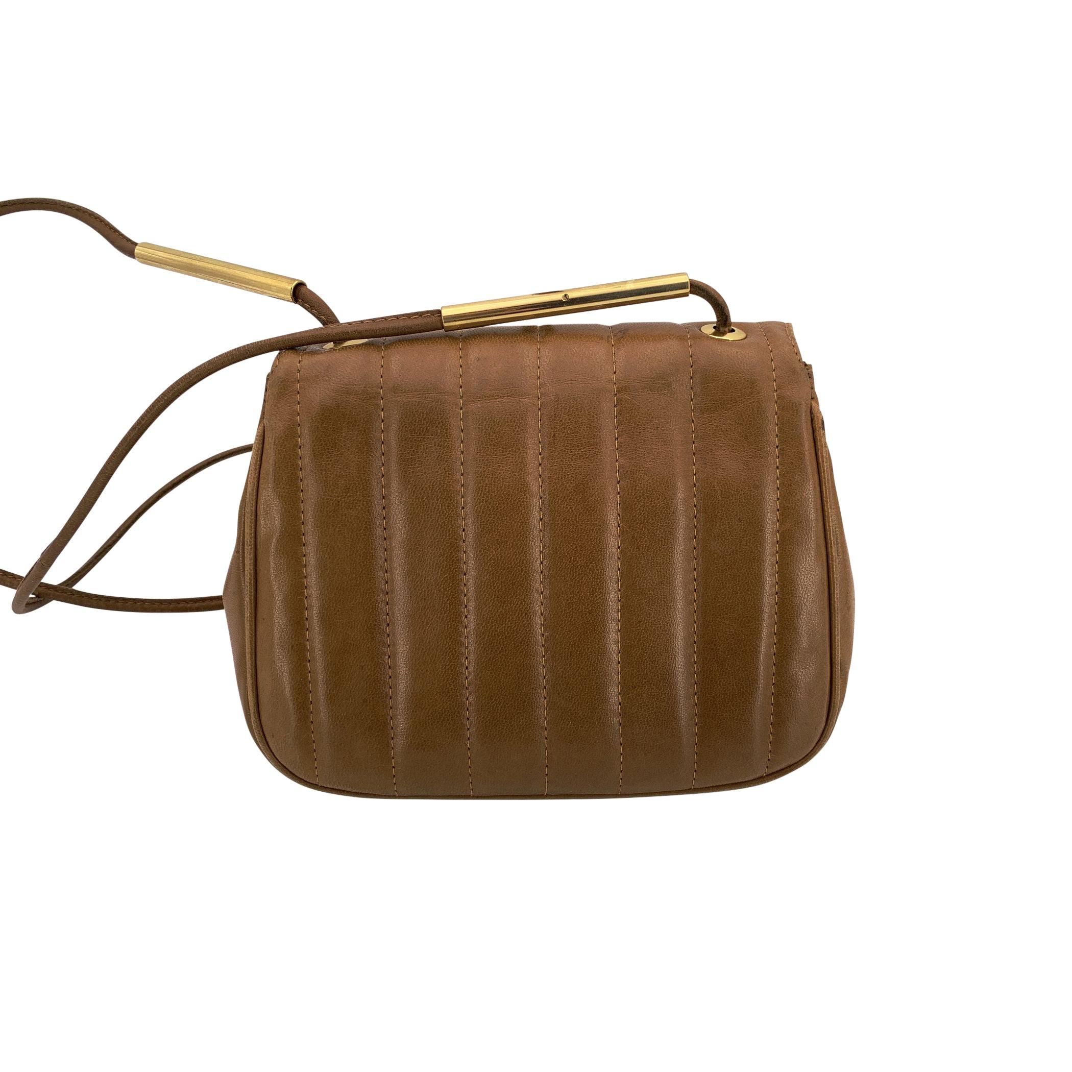 Fendi Vintage Light Brown Gestepptes Leder Janus Kleine Umhängetasche (Braun)
