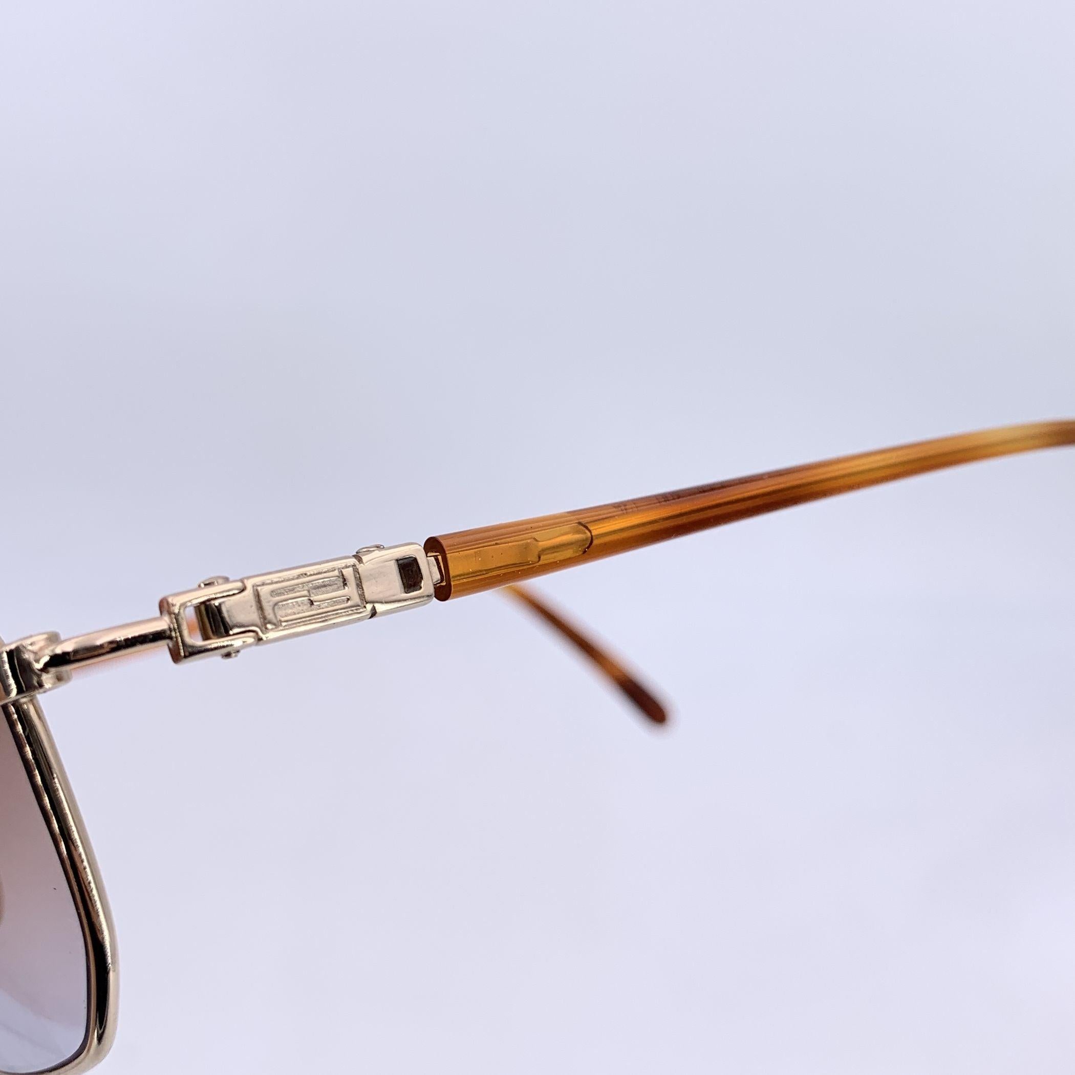 Fendi Vintage Light Gold Metal Sunglasses VL 7104 54/18 135mm In Excellent Condition For Sale In Rome, Rome