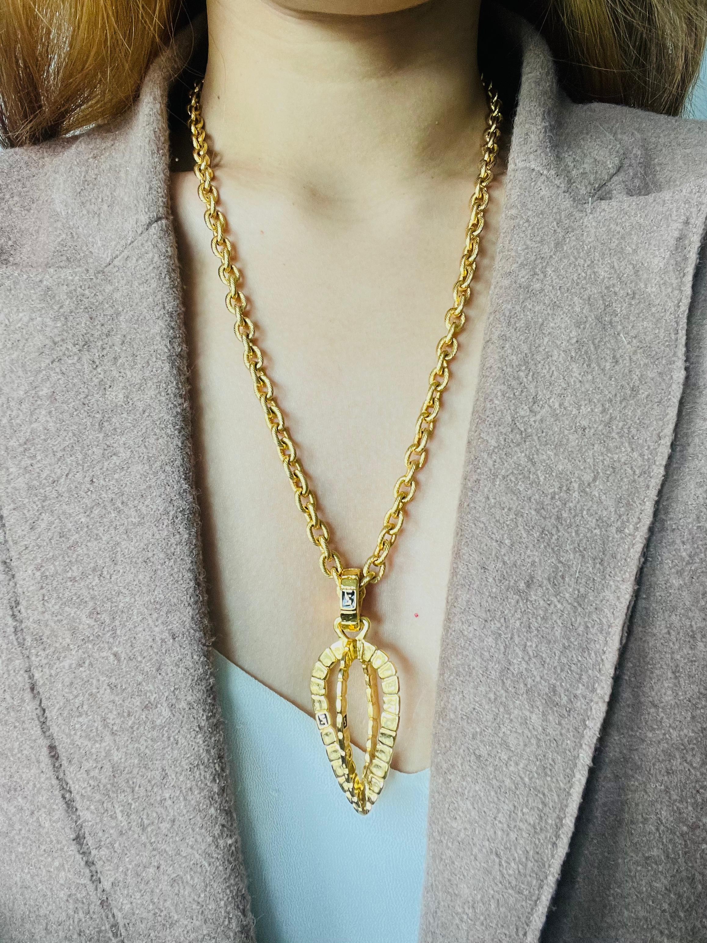 Fendi Vintage Logo F Fendista 3D Leaf Water Drop Pendant Chunky Long Necklace For Sale 1