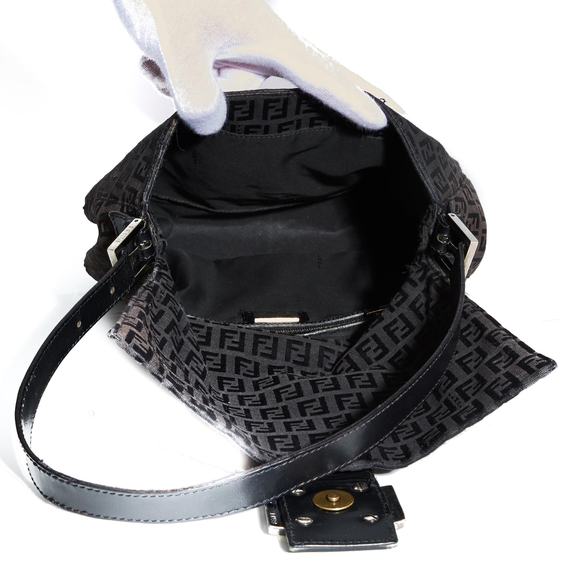 Women's Fendi Vintage Mama Baguette Zuchino Dark Brown Shoulder Bag