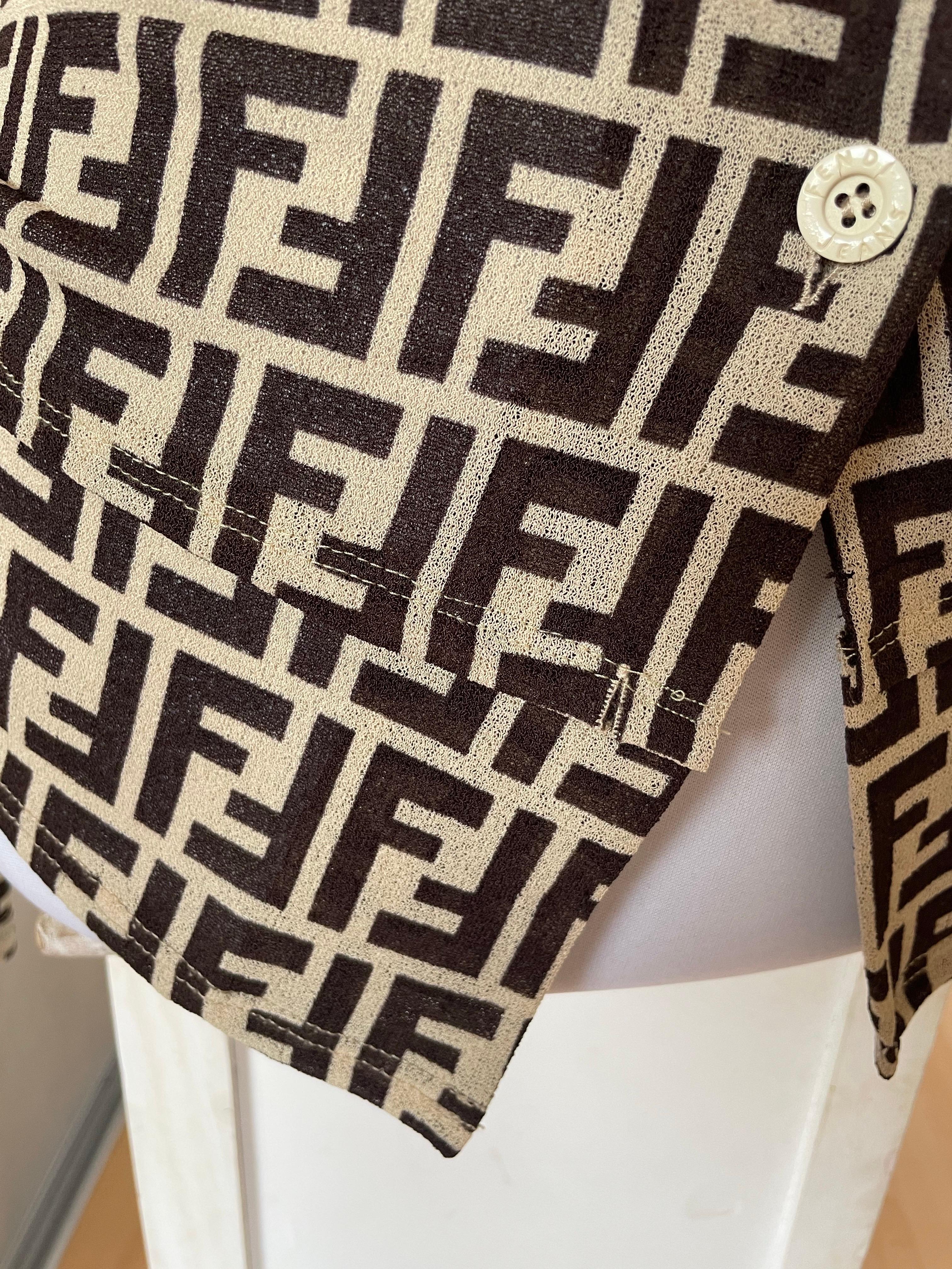 Camicetta Monogram Fendi Vintage. in vendita 1