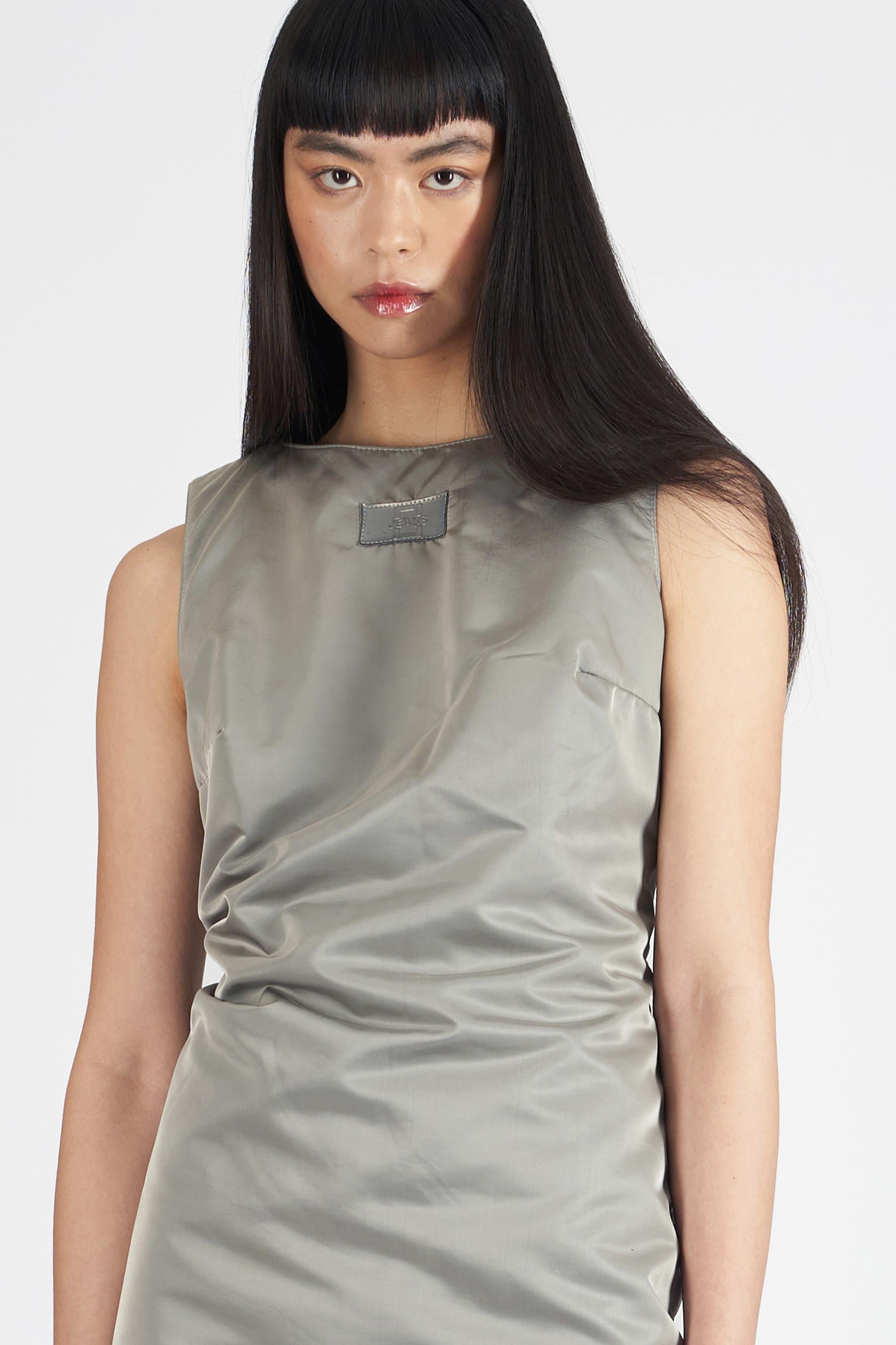 Beige Fendi Vintage - Robe midi en nylon matelassé argenté en vente