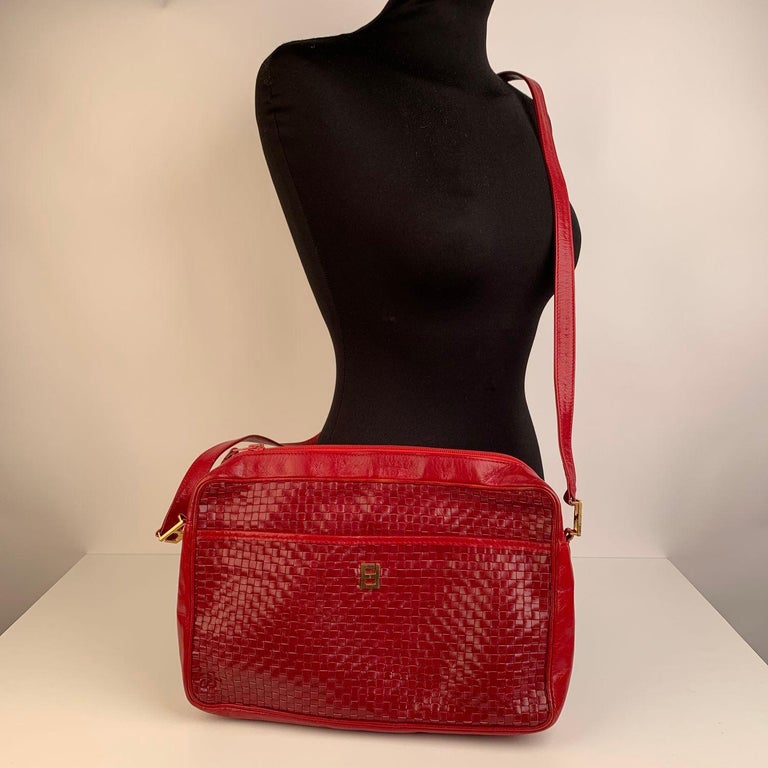 Fendi Vintage Red Woven Leather Messenger Crossbody Bag For Sale at 1stDibs