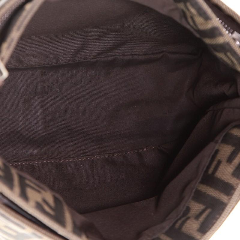 Fendi Vintage Umhängetasche Zucca aus Segeltuch Medium für Damen oder Herren