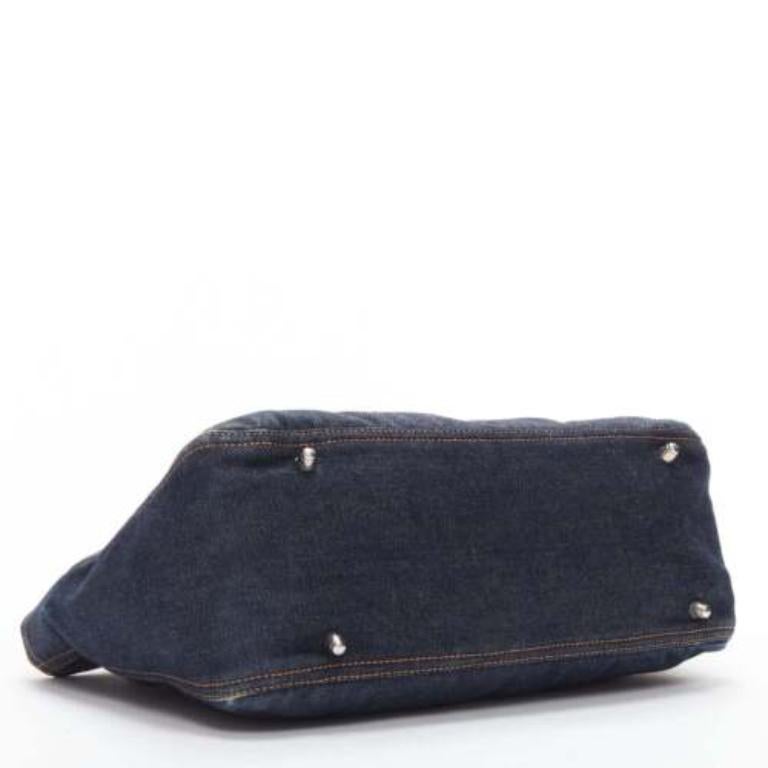 Borsa Fendi Vintage Twin in denim blu scuro con fibbia FF con manico marrone in vendita 1