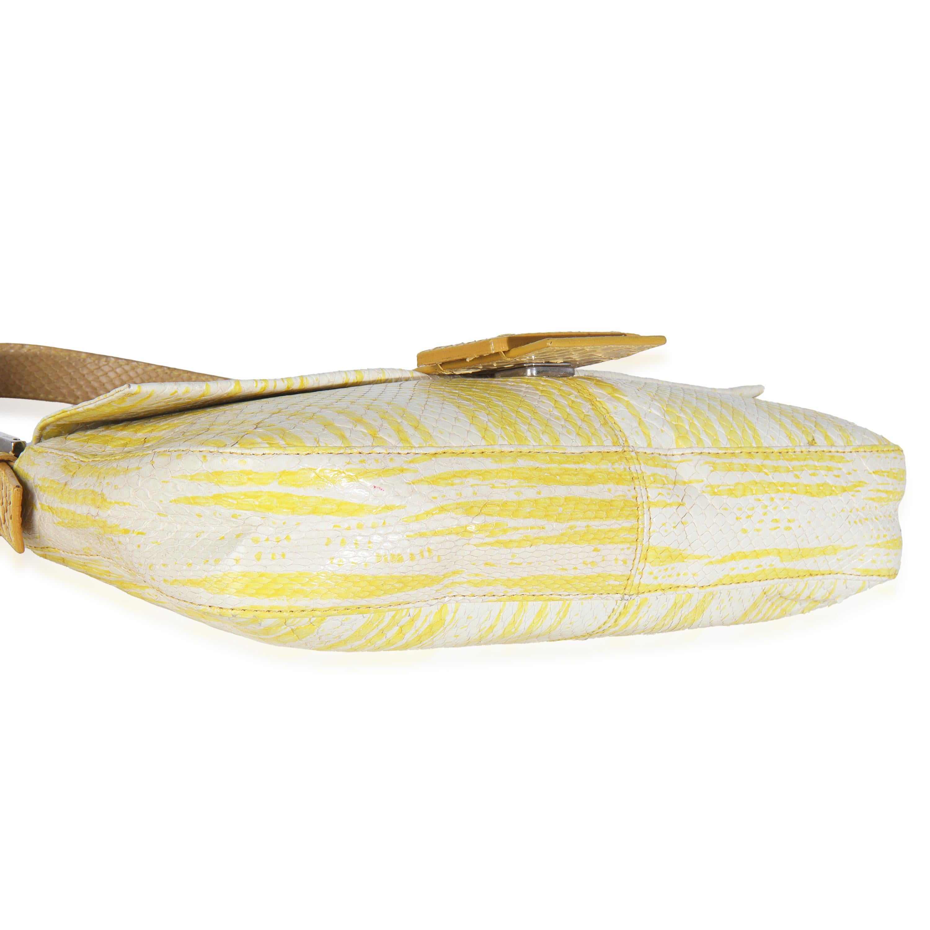 Sac Baguette Vintage en python blanc jaune de Fendi en vente 2