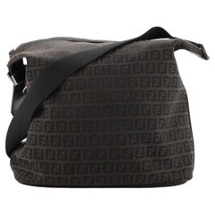 Fendi Vintage Messenger Bag Zucchino Canvas Medium mit Reißverschluss