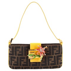 Fendi Vintage Zip Pochette verschönert Zucca Canvas mit Leder Medium