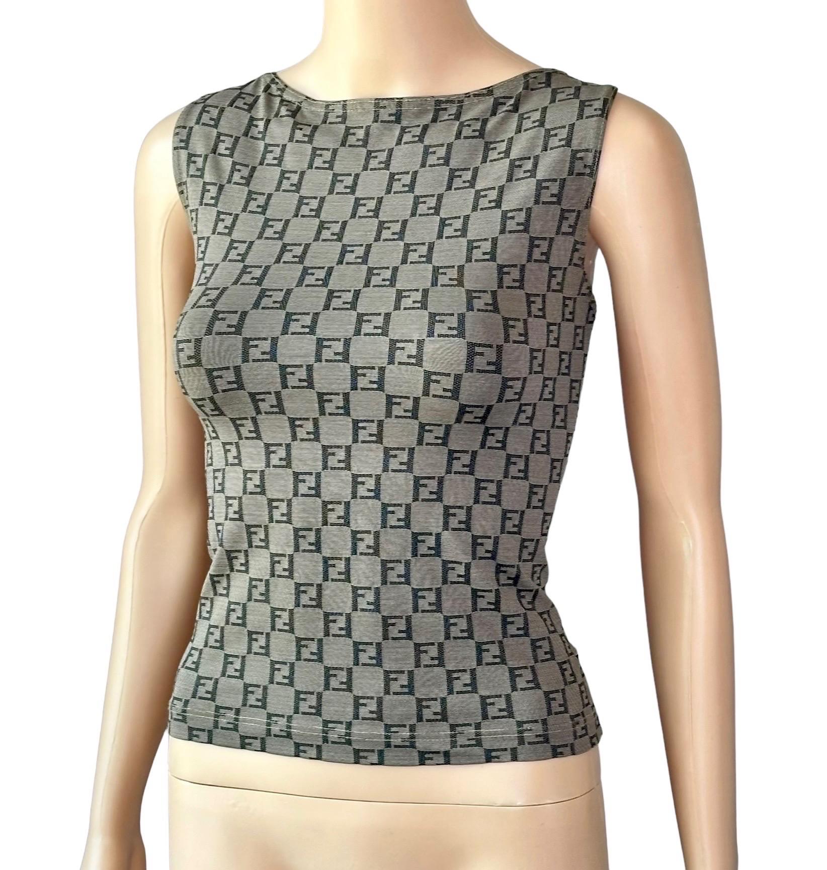 Grigio Fendi Vintage Zucca Logo Monogram Print Crop Top in vendita