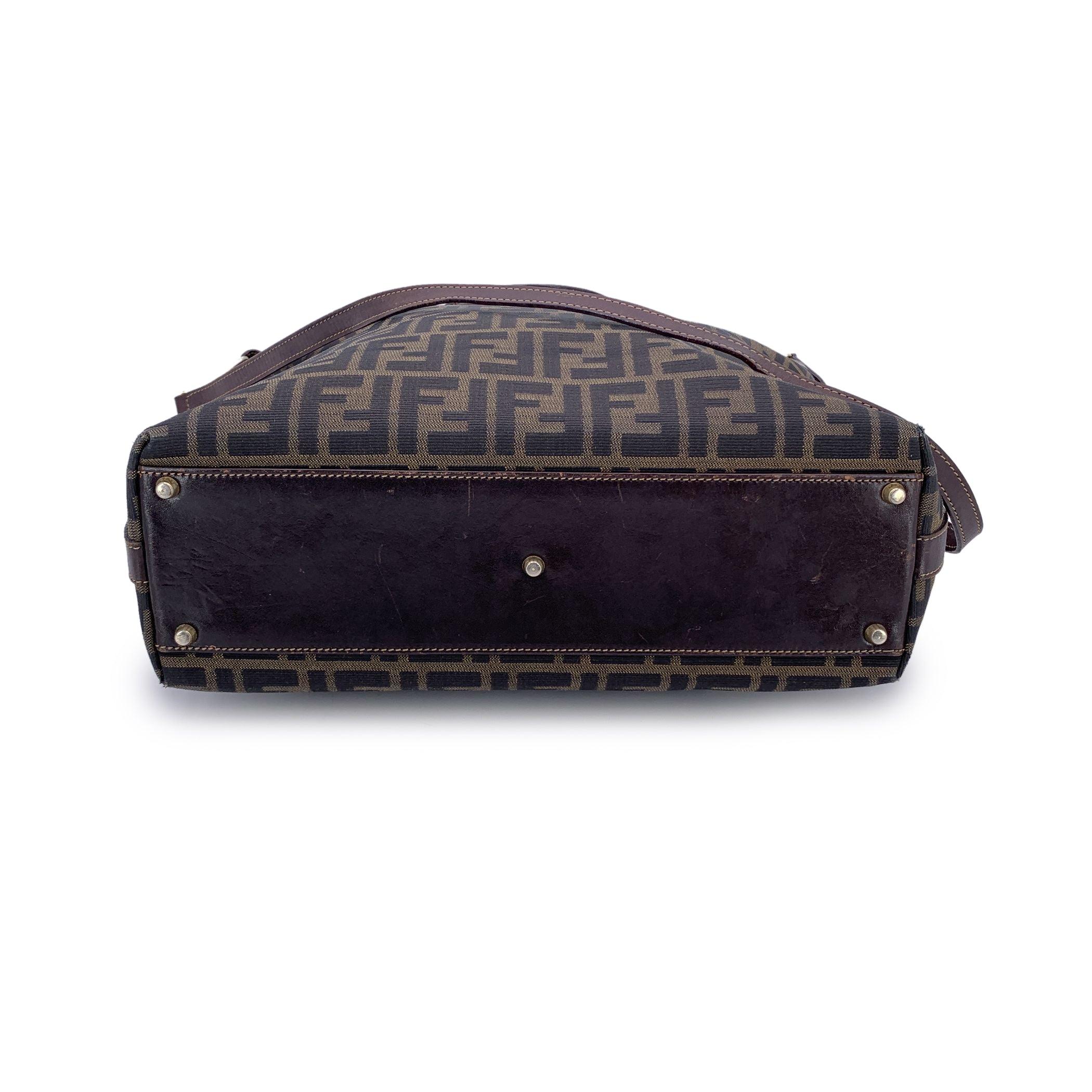 Fendi Vintage Zucca Monogram Canvas Tote Shoulder Bag with Strap In Good Condition For Sale In Rome, Rome