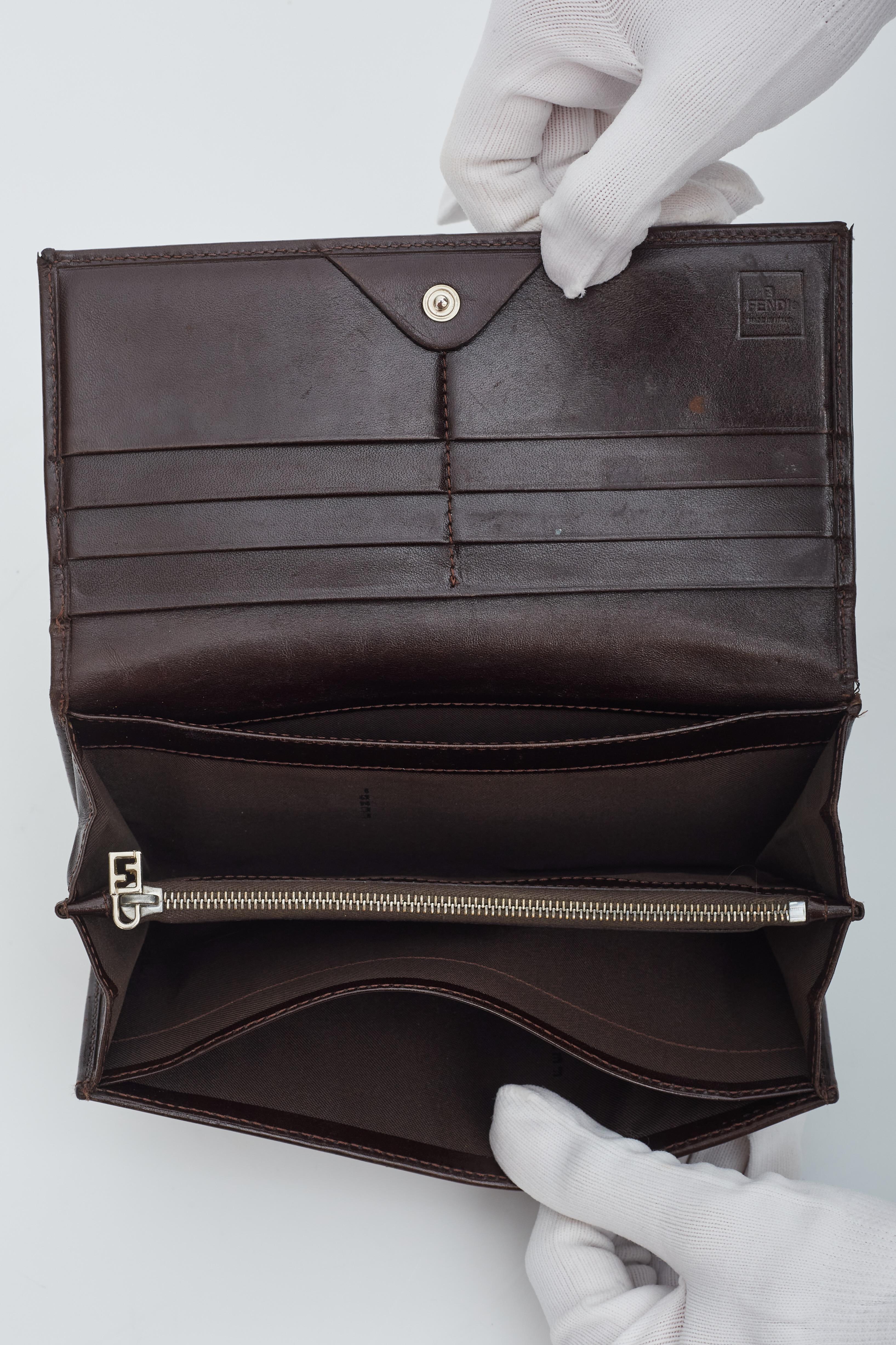 Fendi Vintage Zucca Print Brown Flap Wallet In Good Condition In Montreal, Quebec