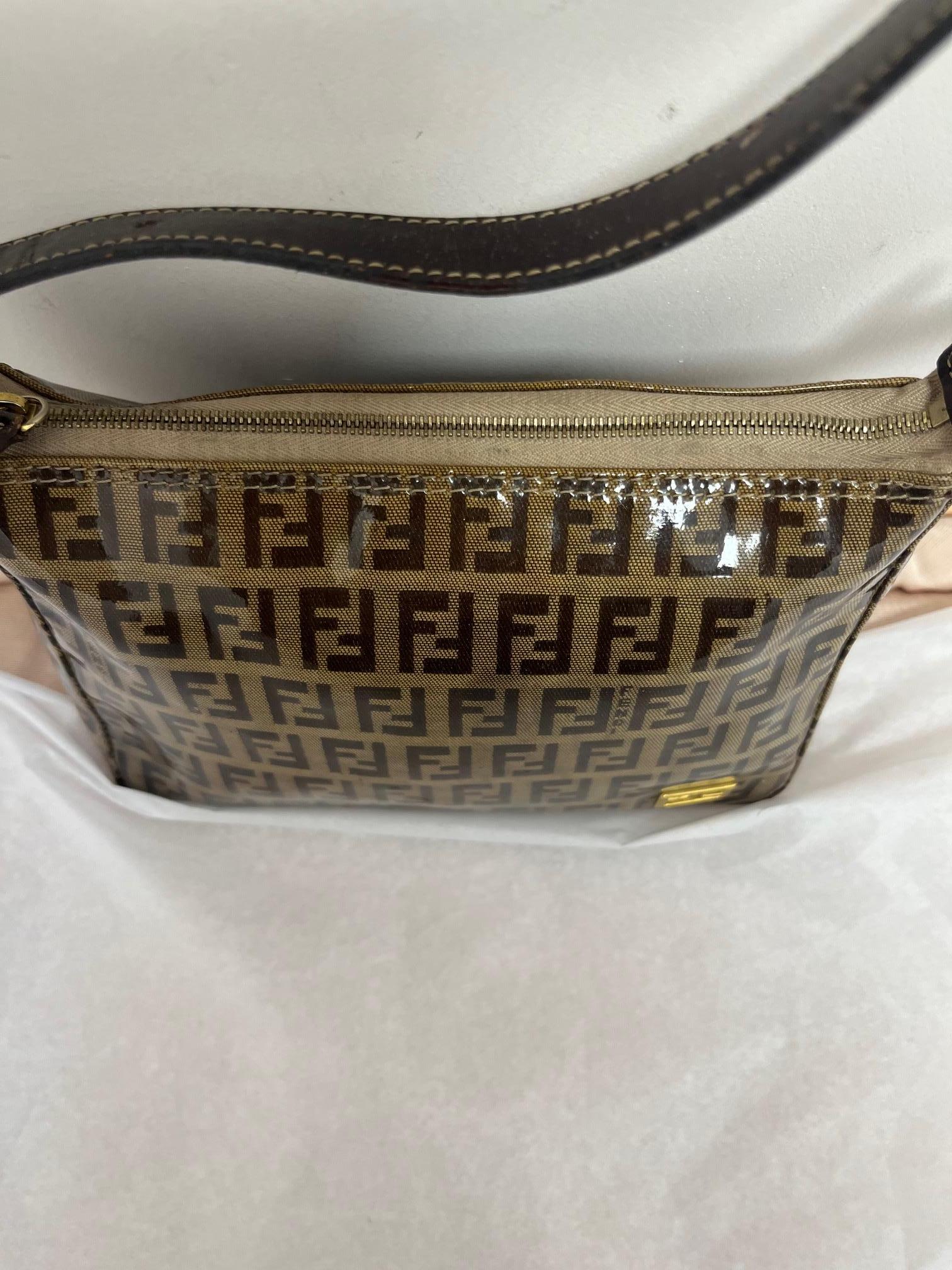 Fendi Vintage Zucchino PVC/Leather Pochette In Good Condition For Sale In Port Hope, ON