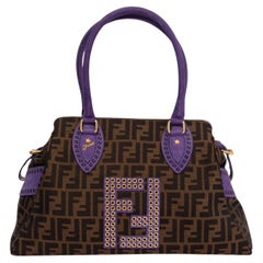 Borsa FENDI Viola & Tabacco Zucca in tela STUDDED DE JOUR MEDIUM