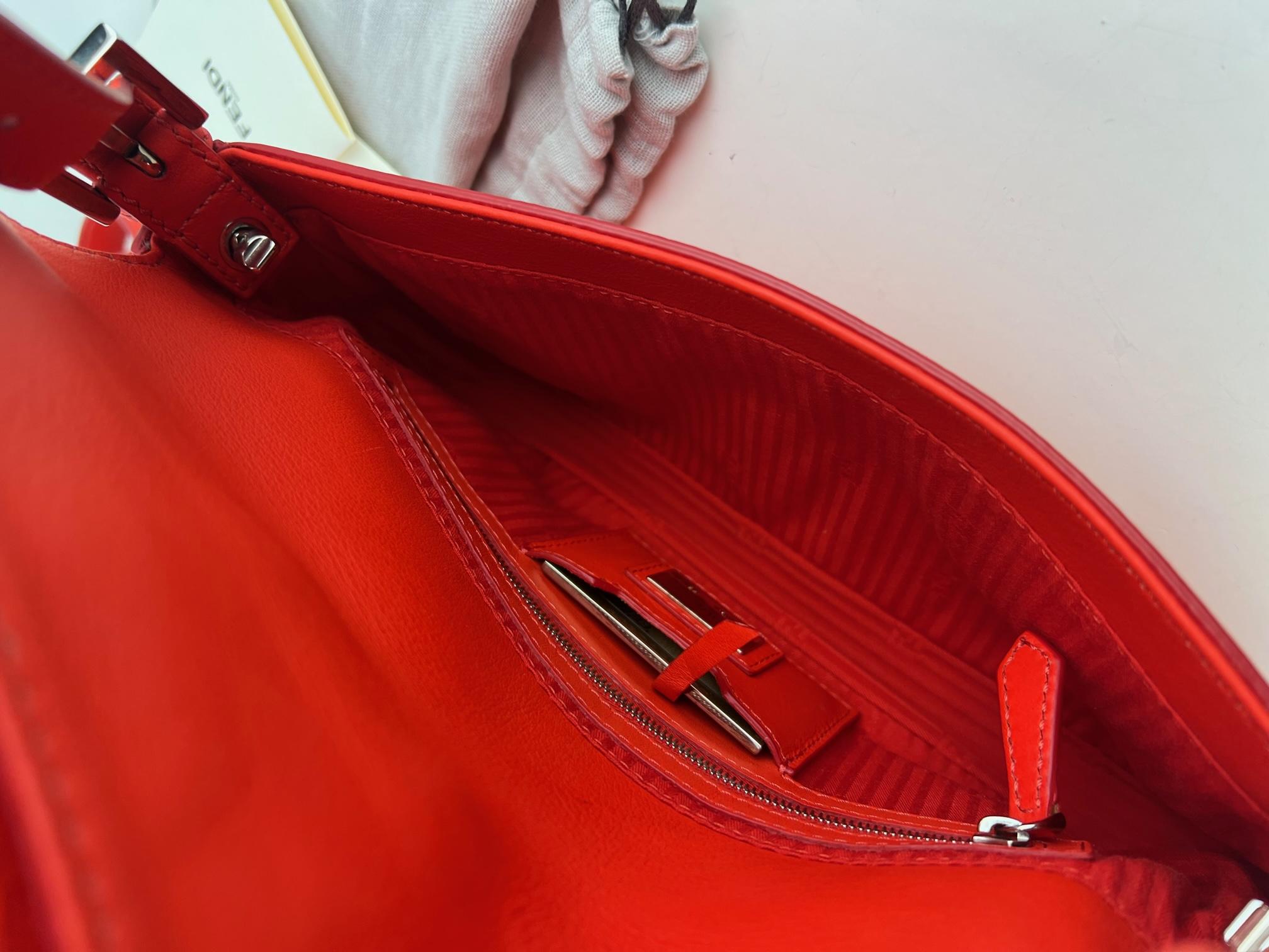 Red Fendi Vitello Baguette Papavero Shoulder Crossbody Hand Bag For Sale