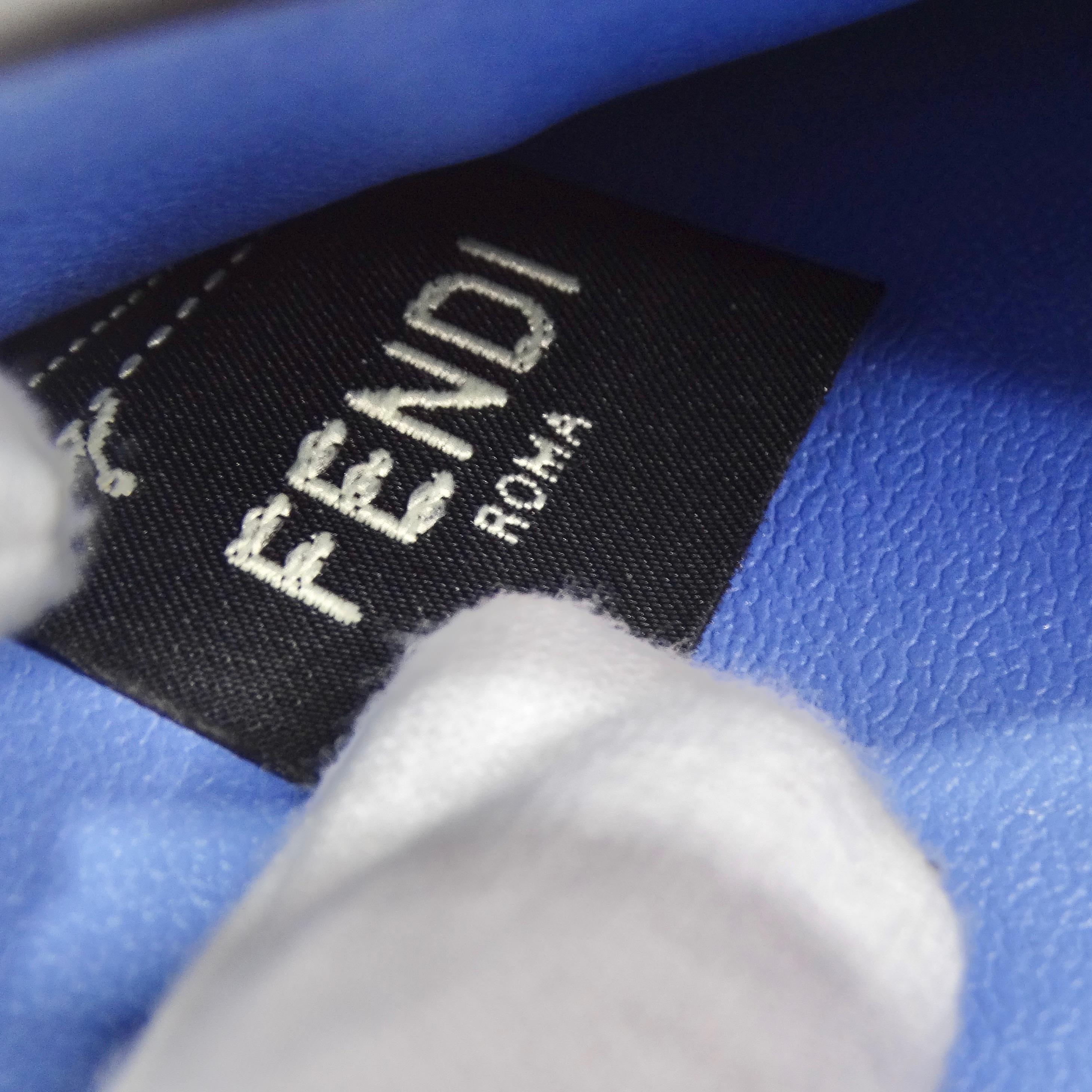Fendi Vitello Cruise Bi-Color Embossed Flat Envelope Pouch For Sale 4