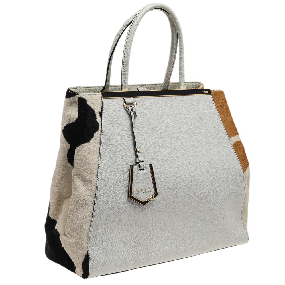 Fendi Tote grande 2jours in pelle e pelo di vitello bianco/marrone In condizioni buone a Dubai, Al Qouz 2