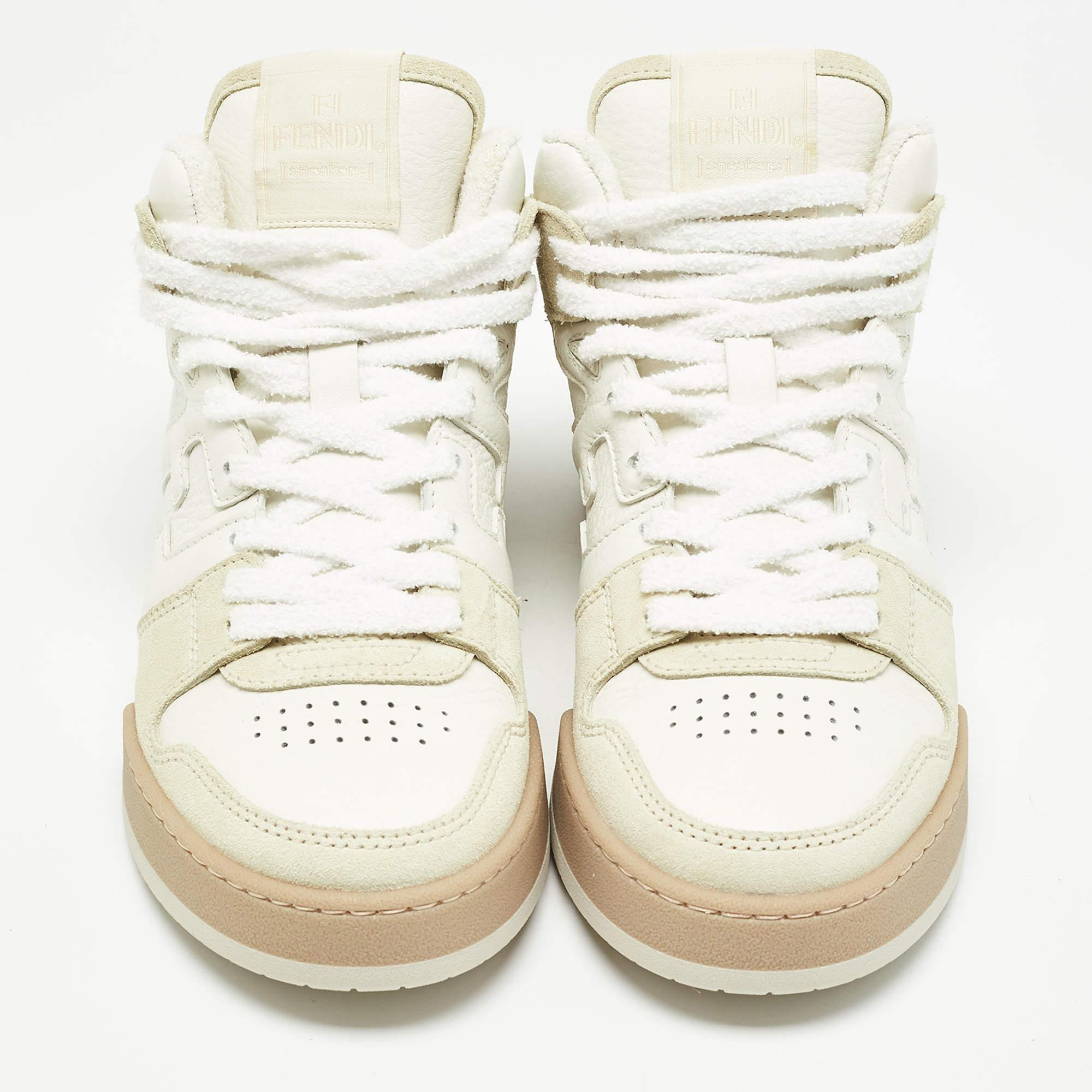 Beige Baskets assorties Fendi blanches/crème et cuir et nubuck taille 38 en vente