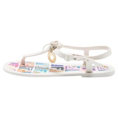 Fendi Weiß Jelly Logo Charm Sunny Zehensandalen Größe 36