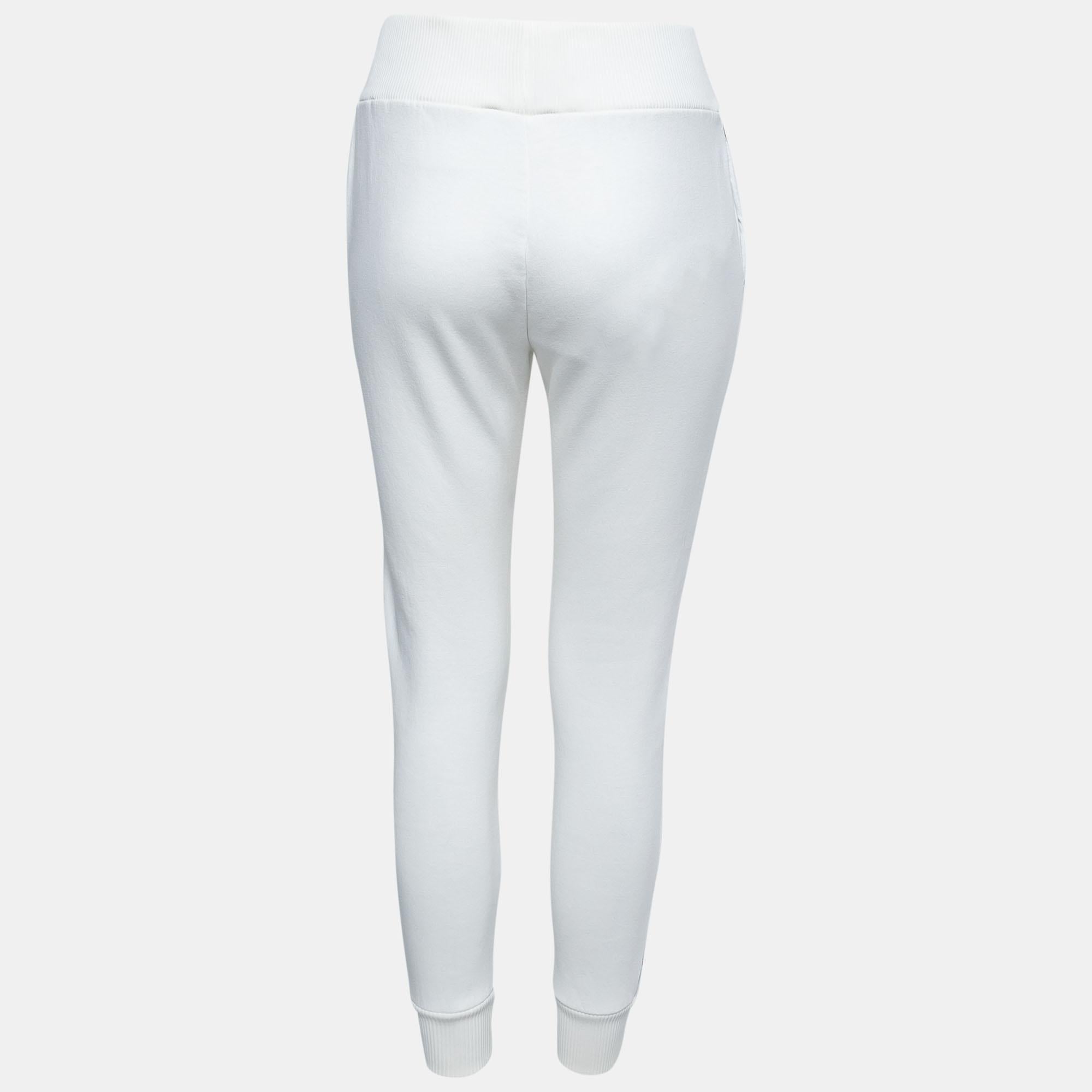 Impeccably tailored pants are a staple in a well-curated wardrobe. These designer pants are finely sewn to give you the desired look and all-day comfort.

