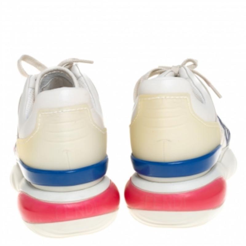 Fendi White Leather And Rubber Fendi-Fila Mania Logo Low Top Sneakers Size 39 In Good Condition For Sale In Dubai, Al Qouz 2