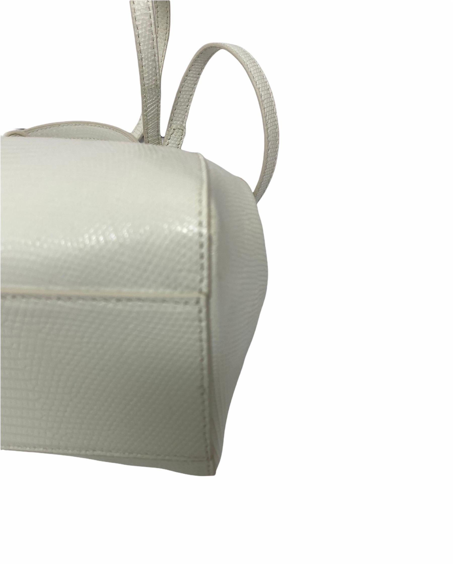 Fendi White Leather Peekaboo Bag In New Condition In Torre Del Greco, IT