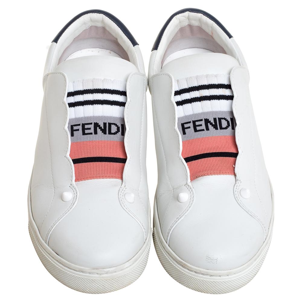 Casual Fridays will look so much better at work thanks to these leather sneakers. The fancy look of these leather sneakers comes from the logo detail and scalloped detailing on the uppers. They have a low-top silhouette, logo detail at heel and