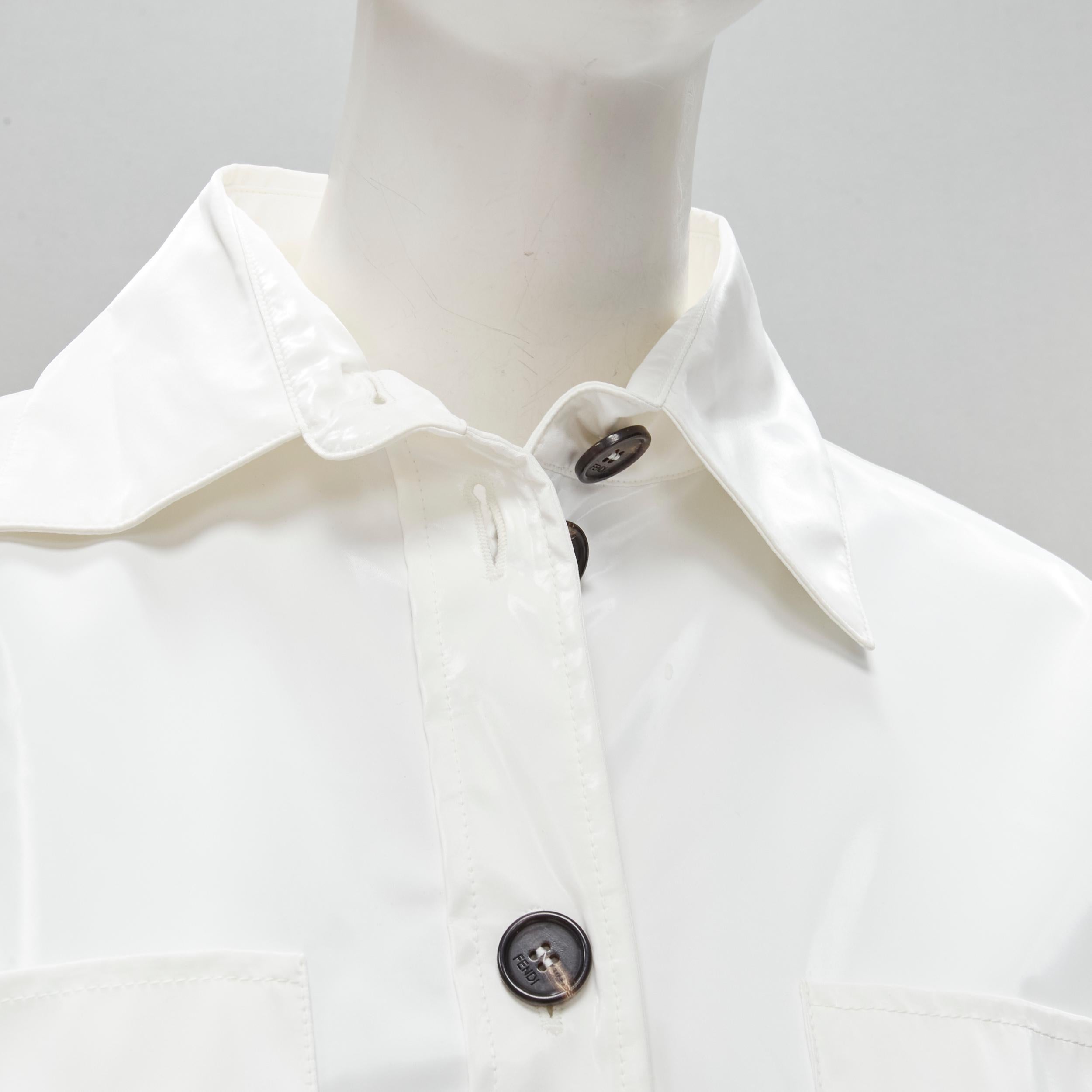 FENDI Überhemdjacke aus weißem Polyester in Braun FF Zucca mit Monogramm IT36 XS im Angebot 4