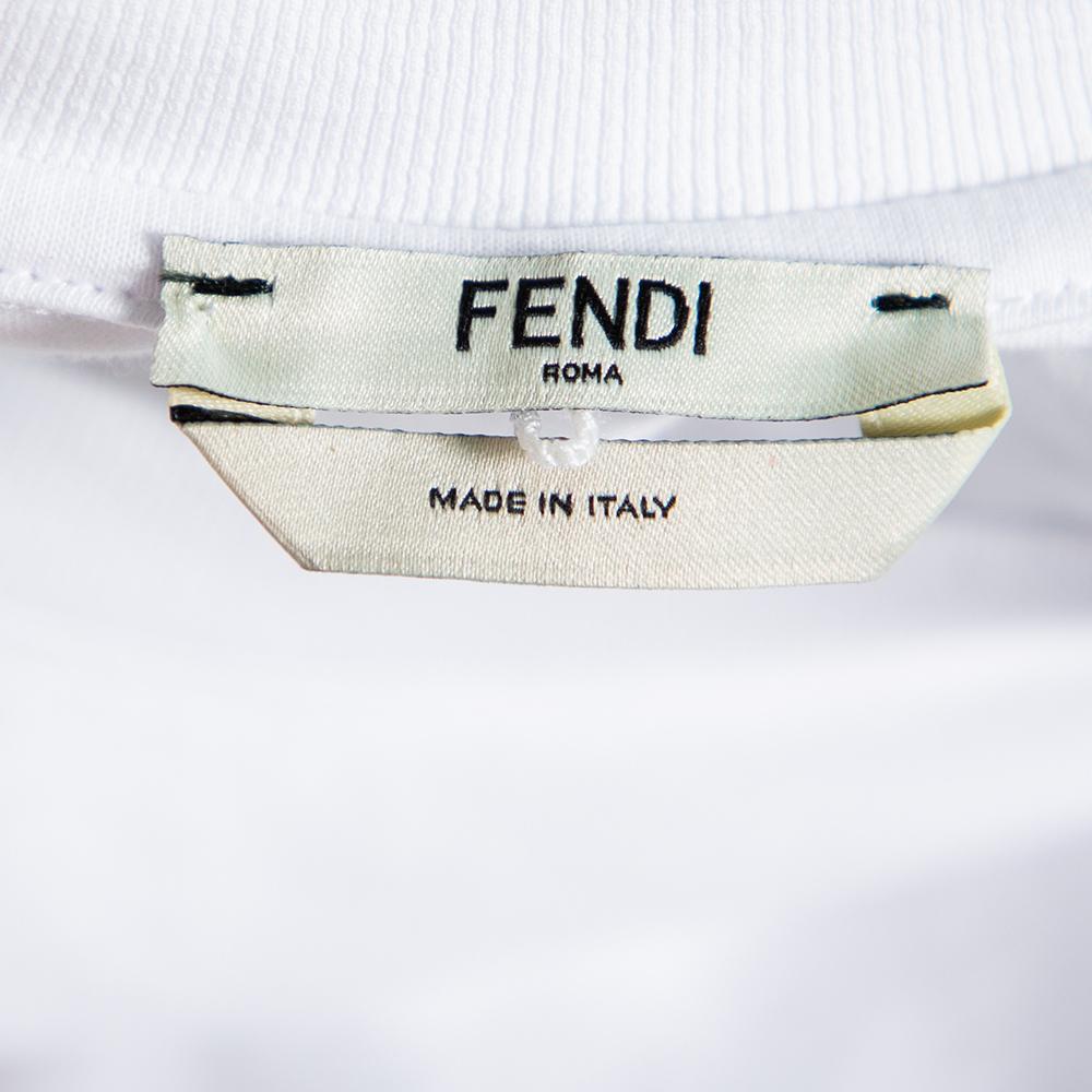 Fendi Weißes, mit Pailletten besticktes Logo besticktes T-Shirt aus Baumwolle mit Fransen XXS im Zustand „Hervorragend“ im Angebot in Dubai, Al Qouz 2