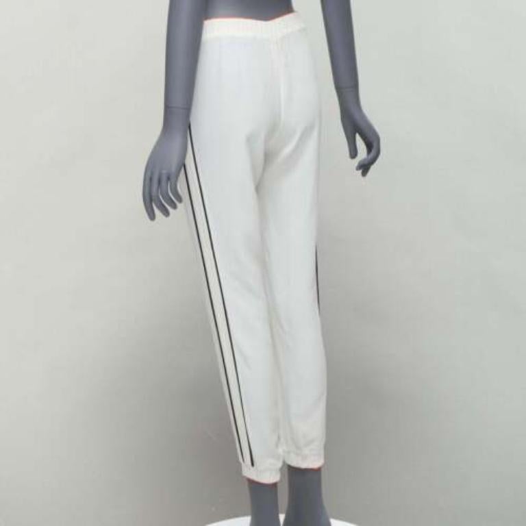 FENDI weiß seidig schwarz orange Zierleisten lässige Jogginghose IT36 XXS im Angebot 1