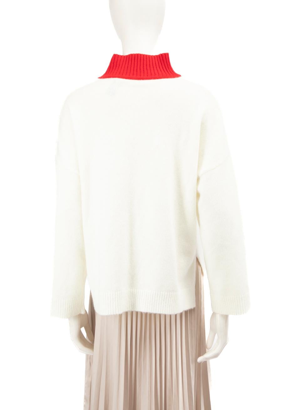 Fendi White Wool Turtleneck Jumper Size S In Good Condition In London, GB