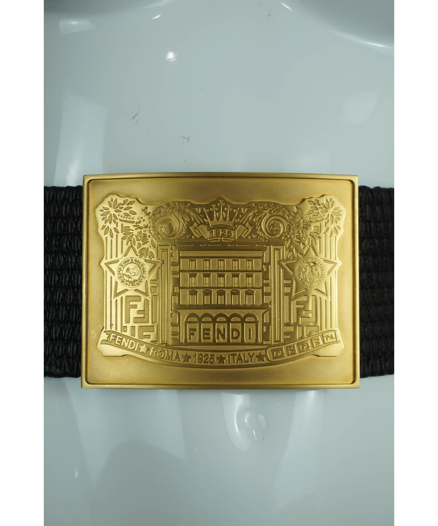 Fendi Breiter Gürtel in Gold mit Atelierschnalle 1925 im Angebot 2