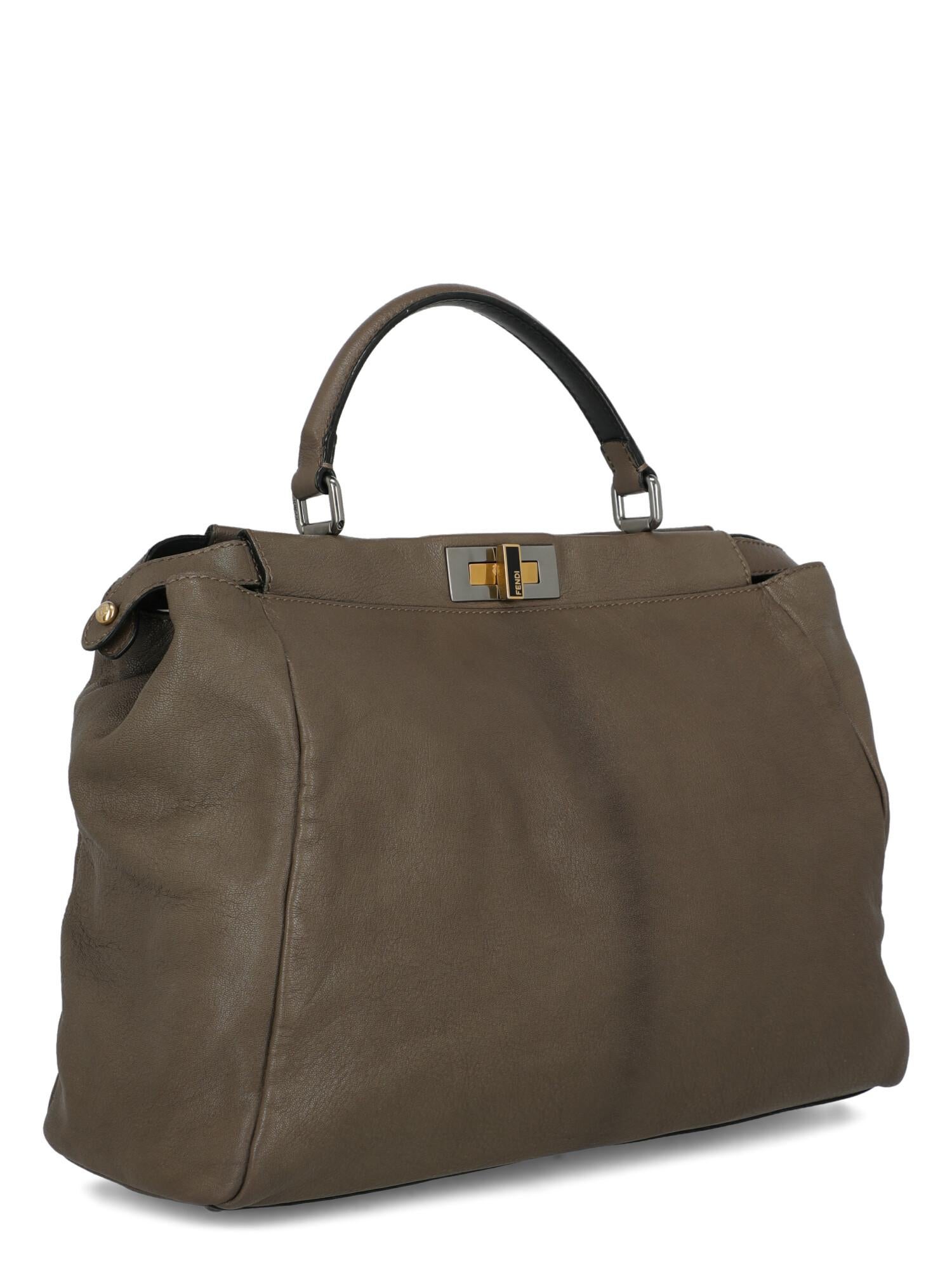 Black Fendi Women  Handbags Peekaboo Brown Leather For Sale