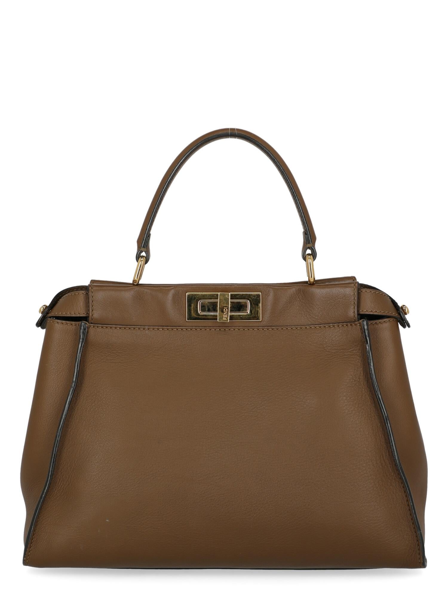 Fendi  Women   Handbags Peekaboo Brown Leather In Good Condition For Sale In Milan, IT