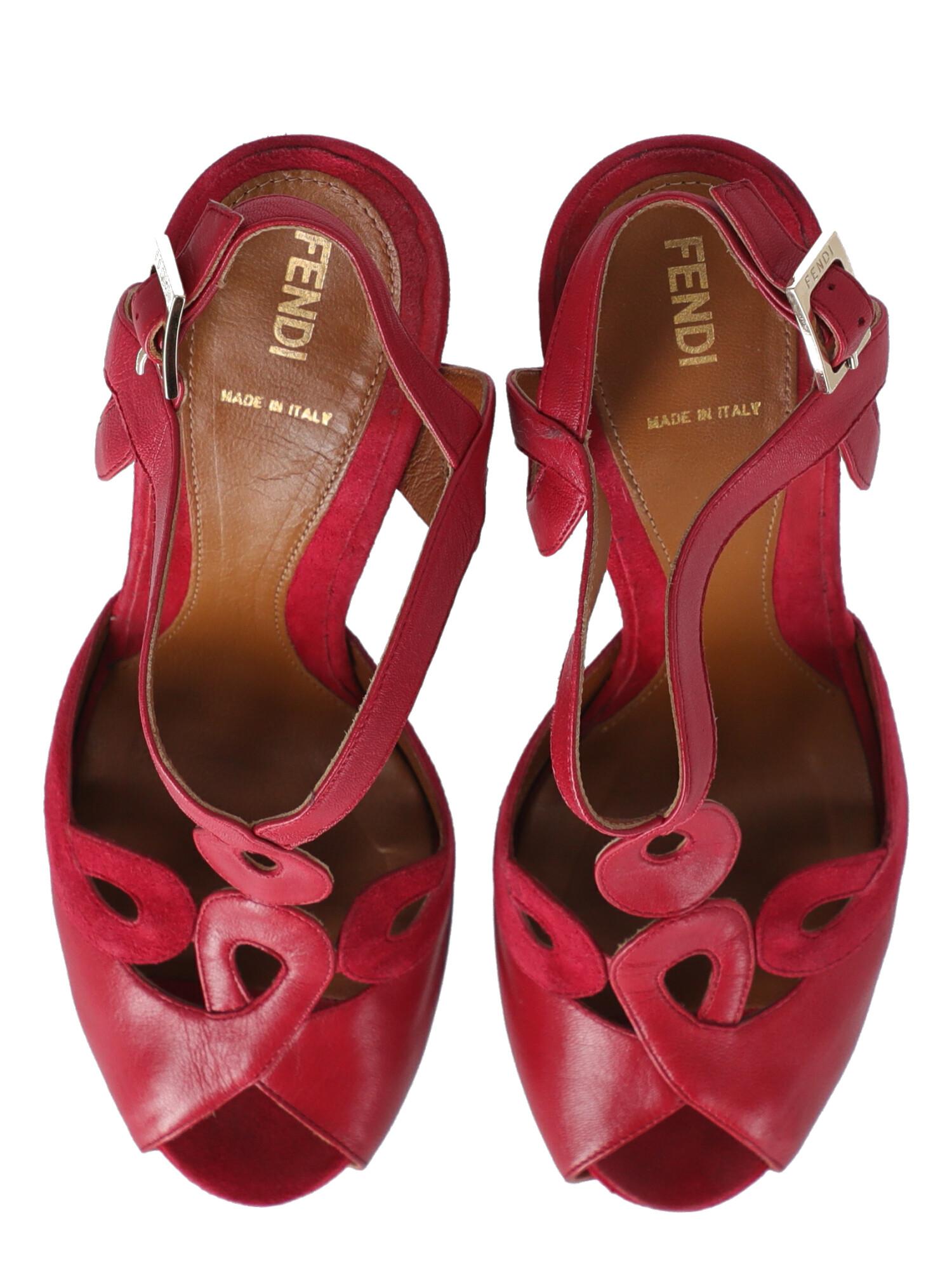 Fendi Women  Pumps Red Leather IT 40 For Sale 1
