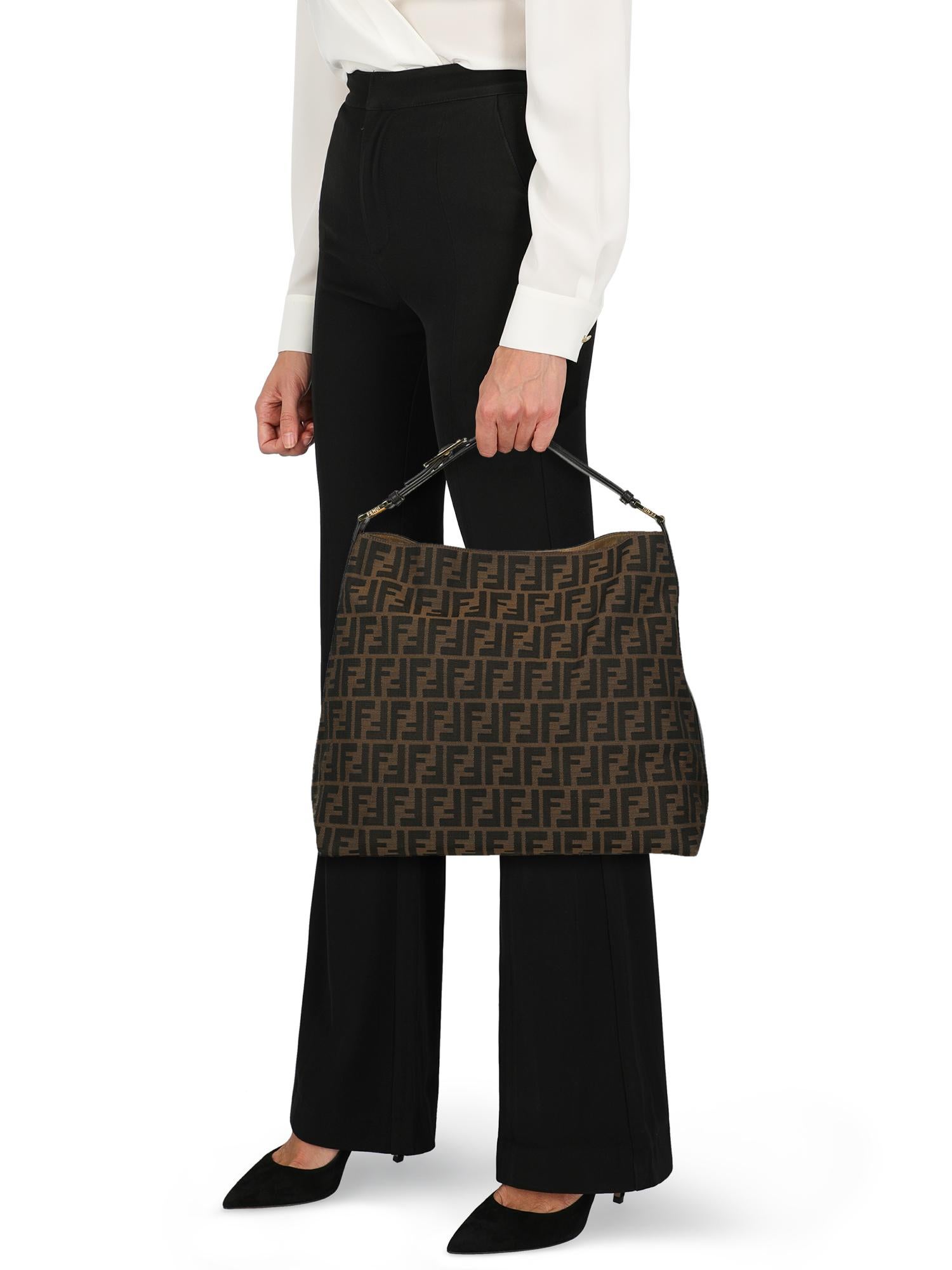 Product Description: Hobo bag, fabric, other patterns, monogram logo, magnetic closure, gold-tone hardware, internal zipped pocket

Includes:
- Dust bag

Product Condition: Very Good
Lining: negligible residues, visible abrasion, slightly visible