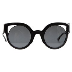 Lunettes de soleil yeux de chat à verres ronds noires de Fendi pour femme