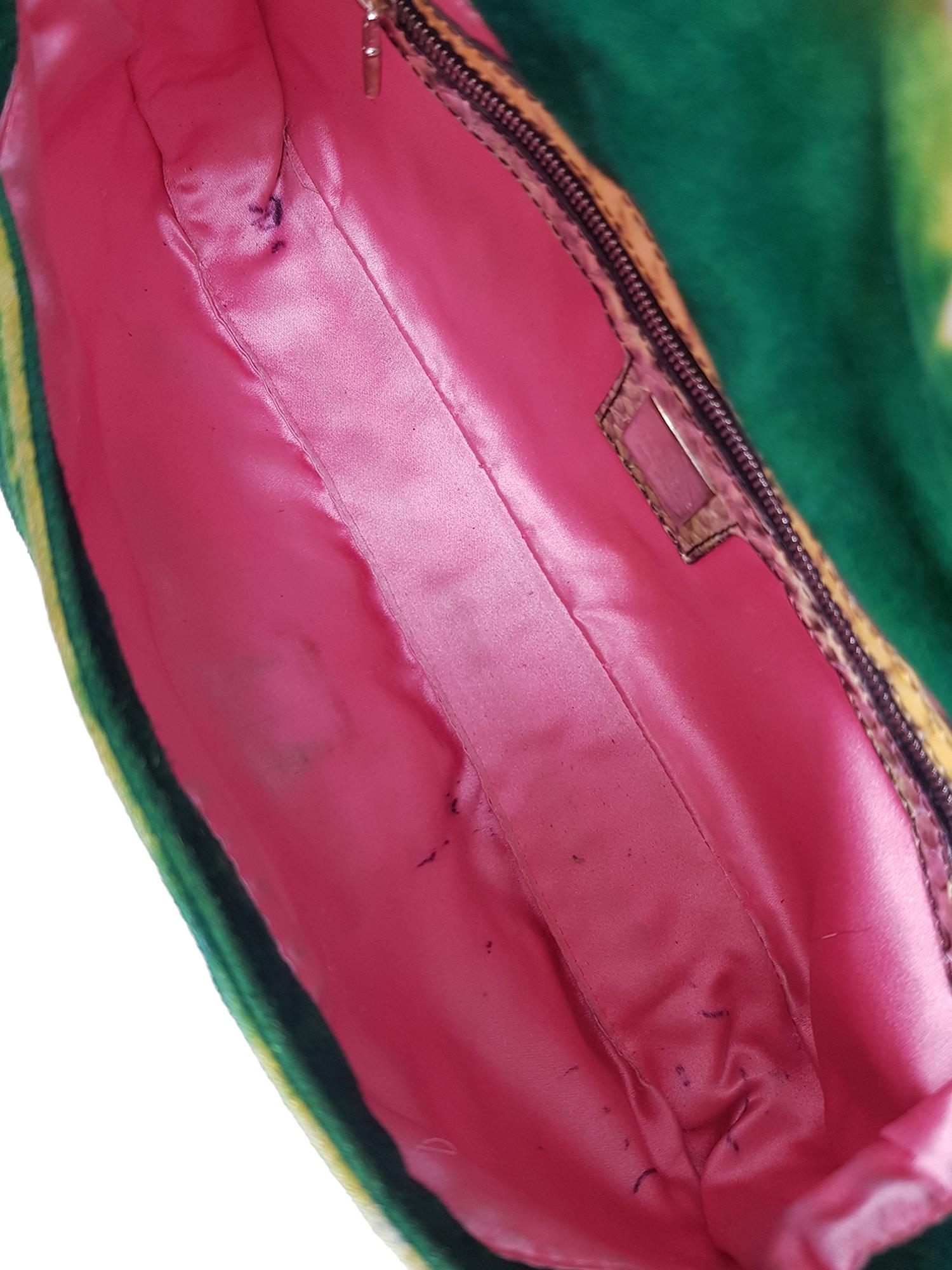 Black Fendi women's Handbag Baguette Green/Pink Leather For Sale