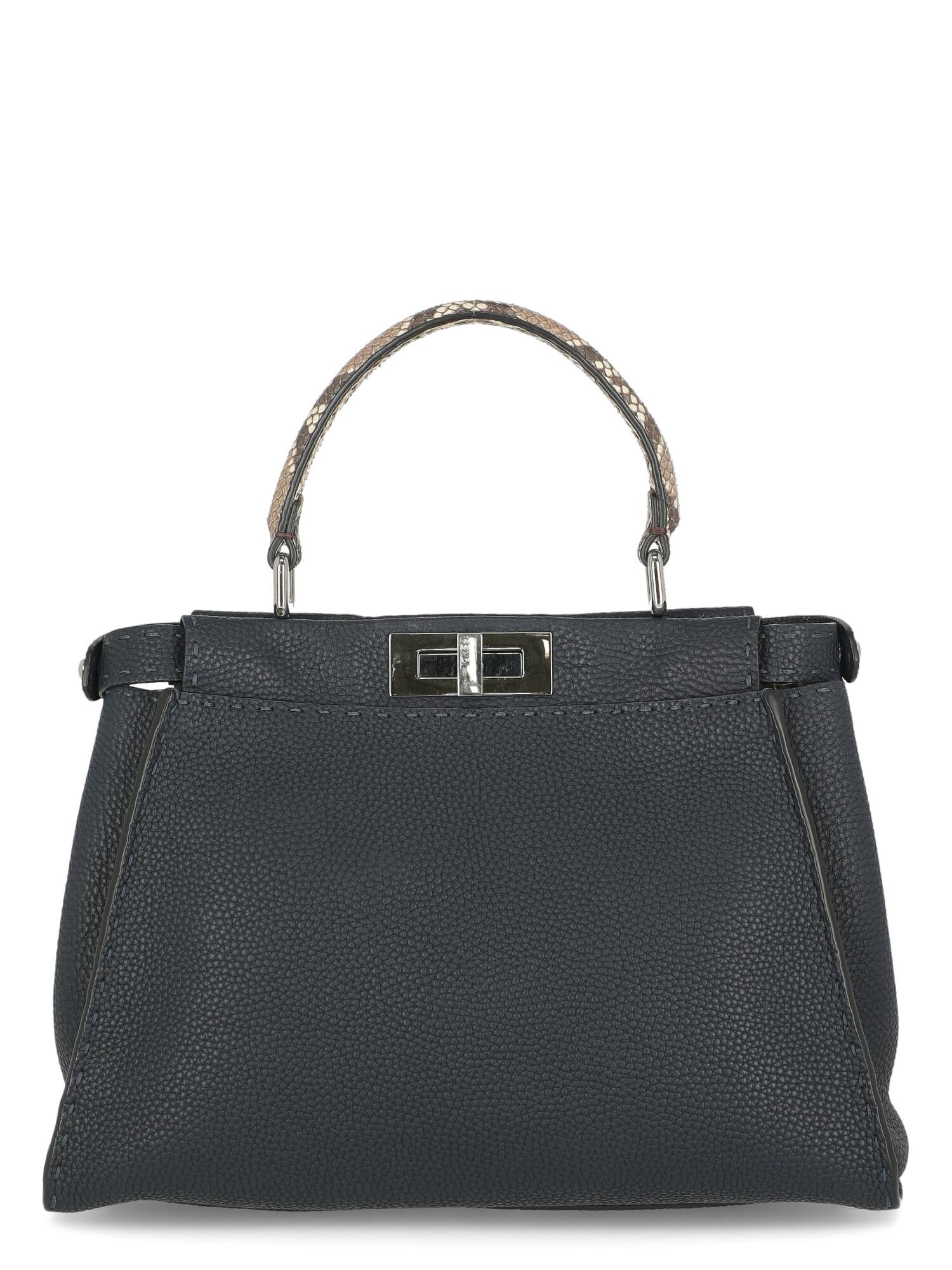 Fendi Women's Handbag Peekaboo Beige/Navy Leather In Good Condition For Sale In Milan, IT