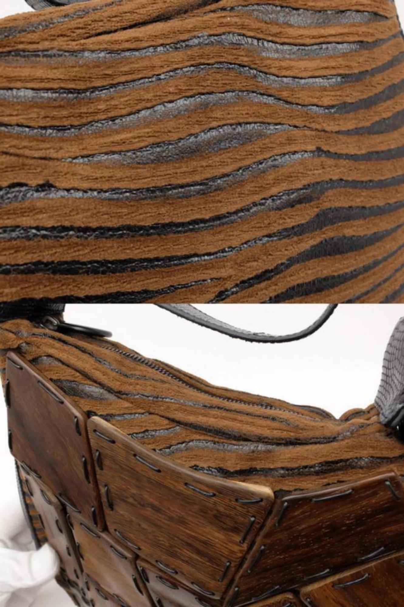 Fendi Wooden Patchwork Kidney Bean Hobo 230998 Brown Wool Shoulder Bag For Sale 7