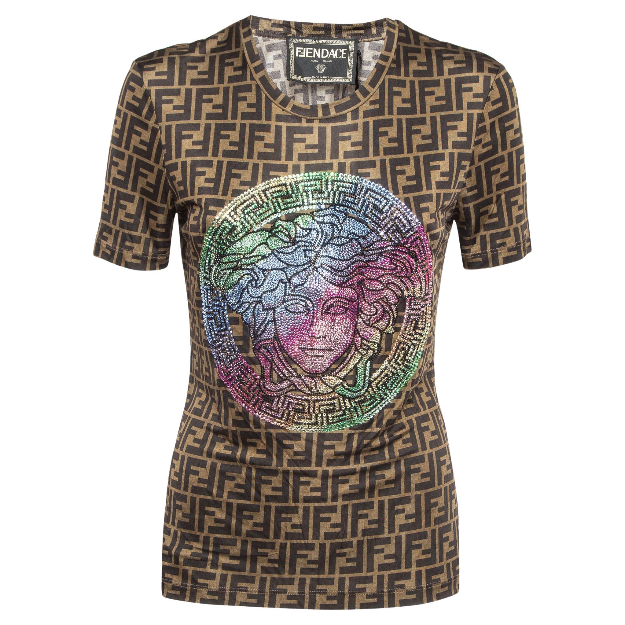 Fendi x Versace Brown Monogram Jersey Crystal Embellished T-Shirt M. en vente