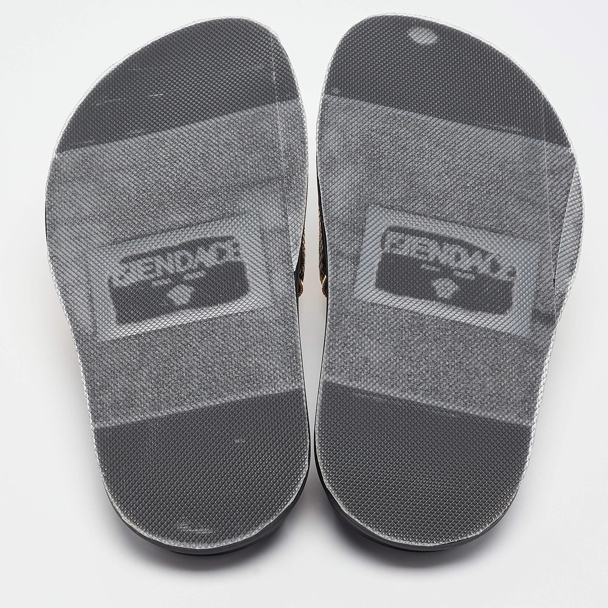 Fendi X Versace Gold Metal and Rubber Flat Slides Size 35 1