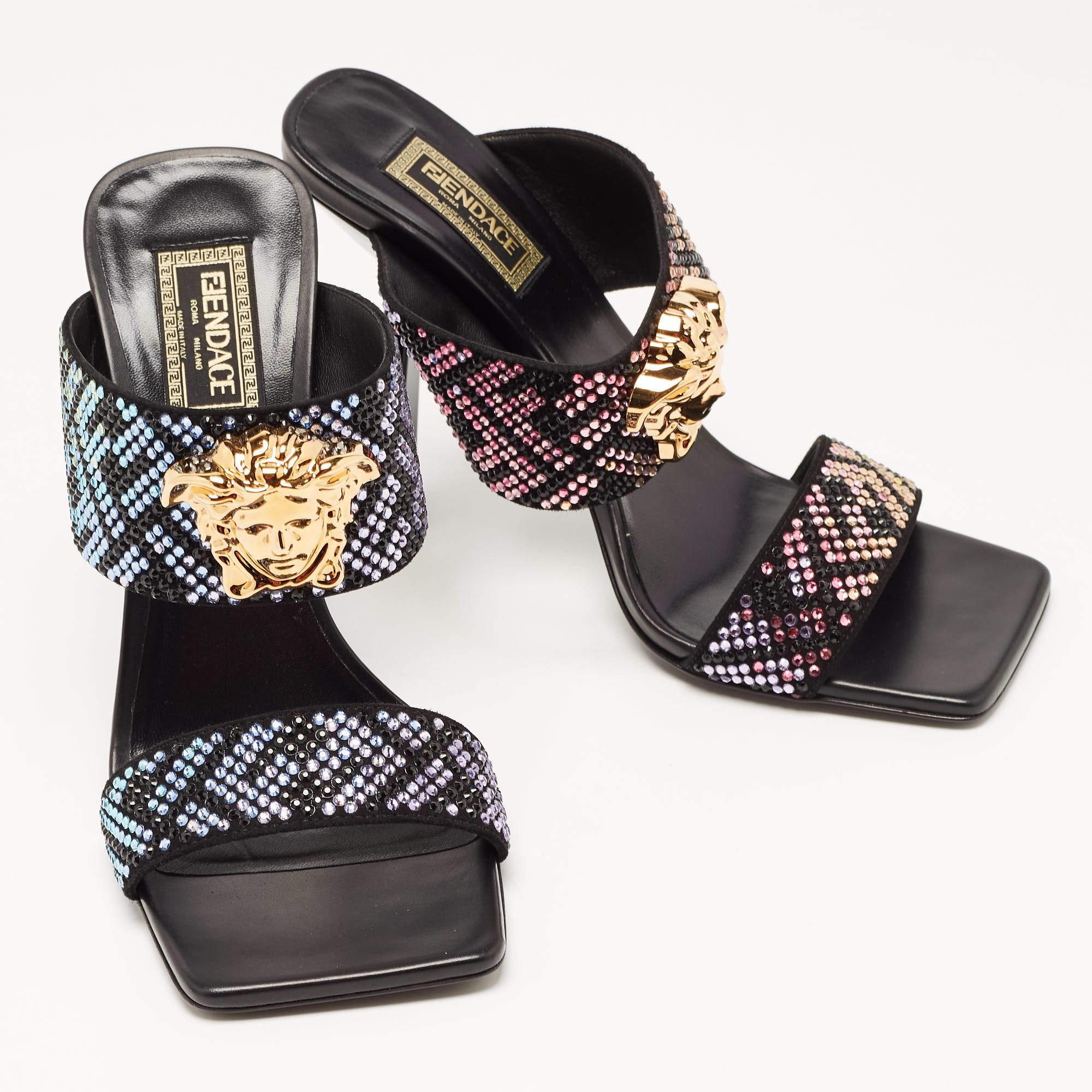 Fendi x Versace Multicolor Leather Crystal Embellished Slides Size 39 In Good Condition In Dubai, Al Qouz 2