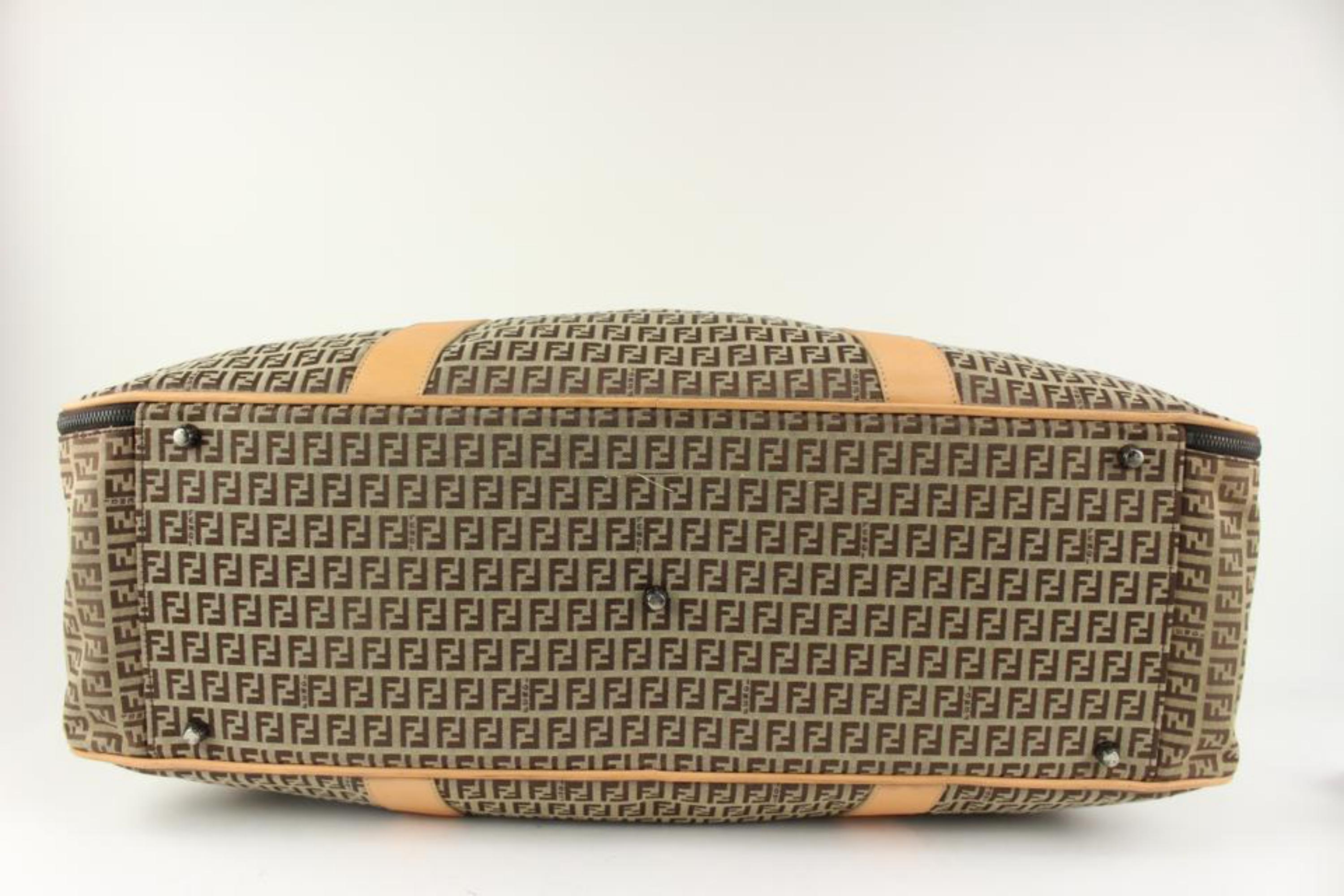 Fendi XL Braun Monogramm FF Zucca Duffle Bag 126f45 im Angebot 2