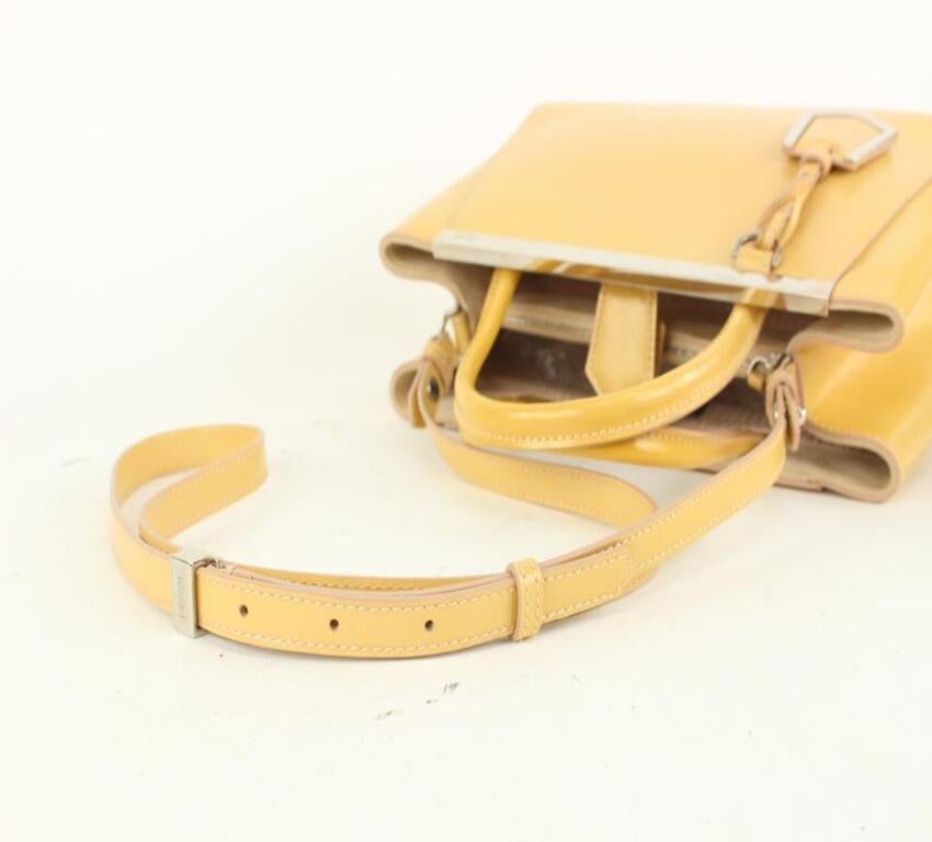 Fendi Yellow Leather 2Jours 2way Crossbody Tote Bag 920ff51 In Good Condition For Sale In Dix hills, NY