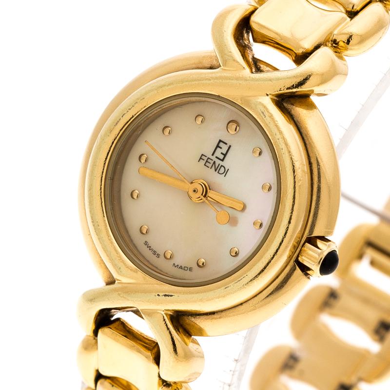 Sleek and sophisticated, this Fendi watch is perfect for all occasions. It features a gold-plated metal body and a case diameter of 25mm. Powered by quartz movement, this watch comes with a small rounded mother of pearl dial with gold-tone markers