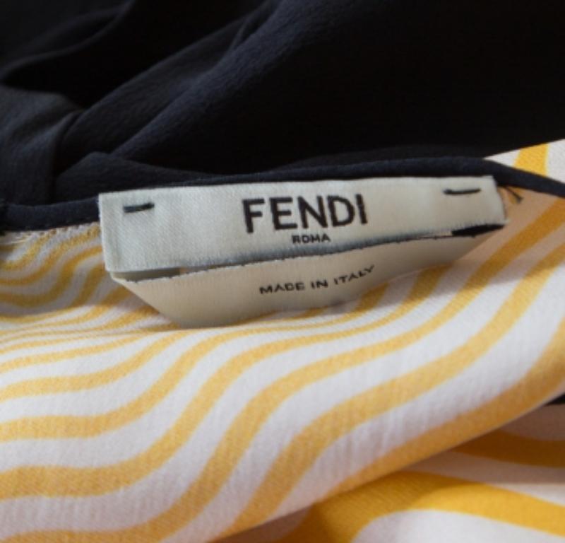 Fendi Gelb Off White Wave Printed Silk Contrast Bow Trim Detail Kaftan Top M im Zustand „Gut“ im Angebot in Dubai, Al Qouz 2