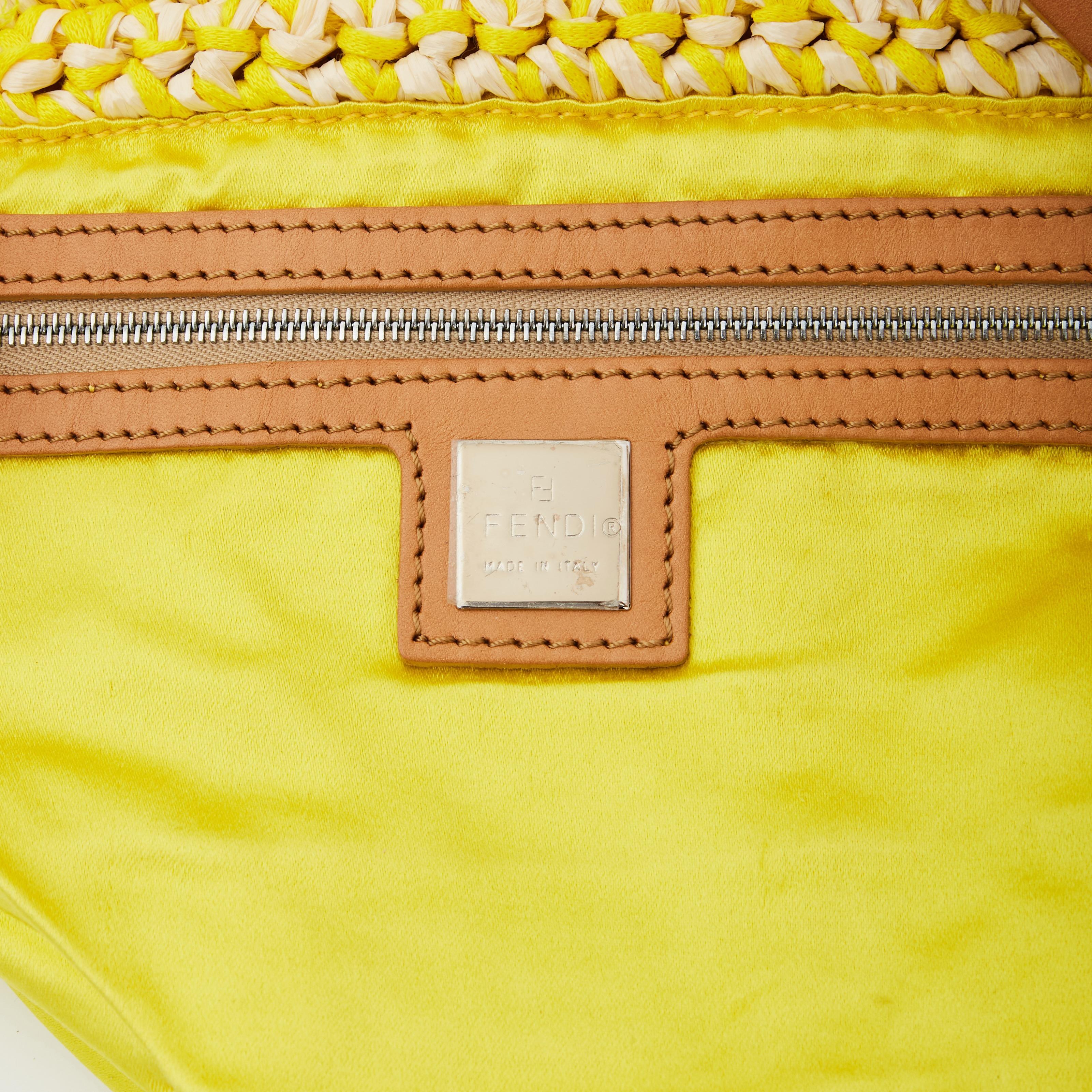 Fendi Yellow Woven Straw Baguette Shoulder Bag In Good Condition In Montreal, Quebec