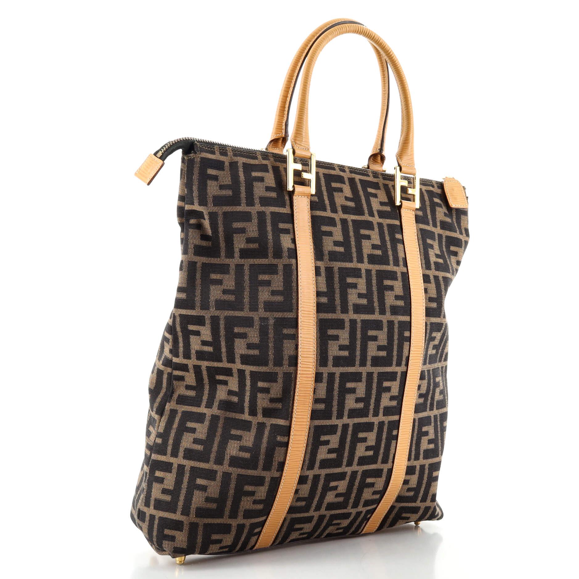 Fendi Tote aus Segeltuch und Leder mit Reißverschluss oben Groß (Schwarz)