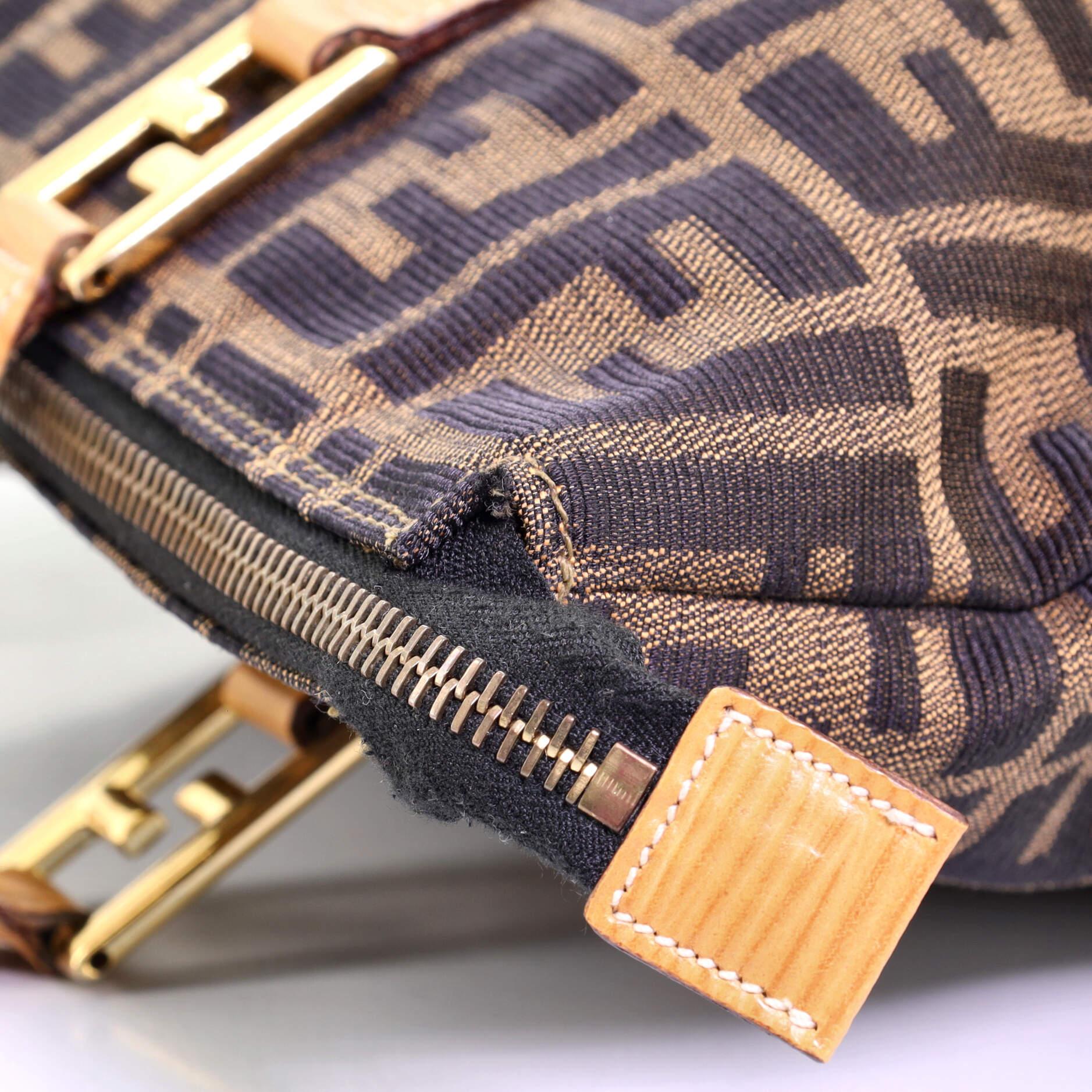 Fendi Tote aus Segeltuch und Leder mit Reißverschluss oben Groß 3